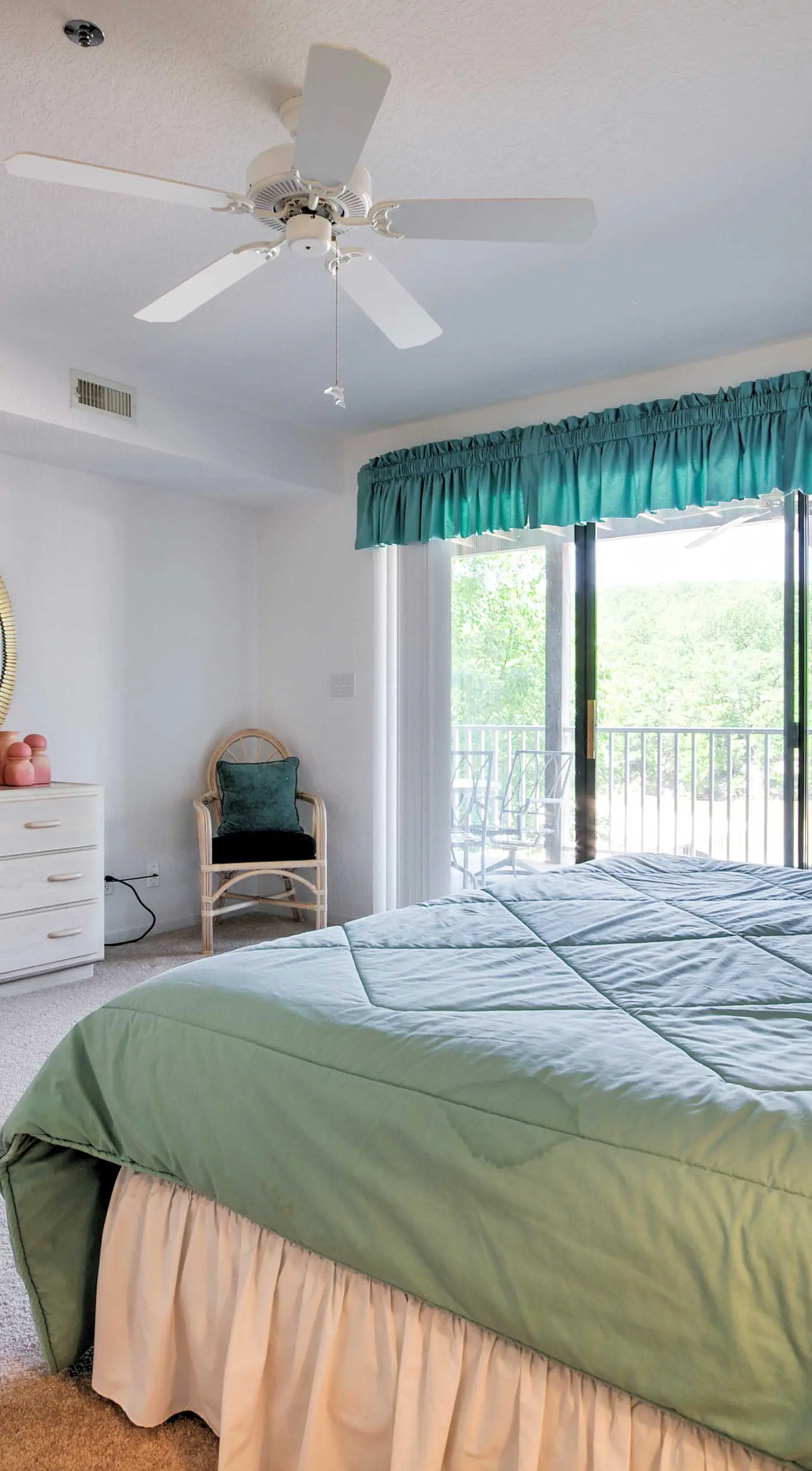 Tranquil Osage Beach Condo w/ Waterfront Decks!