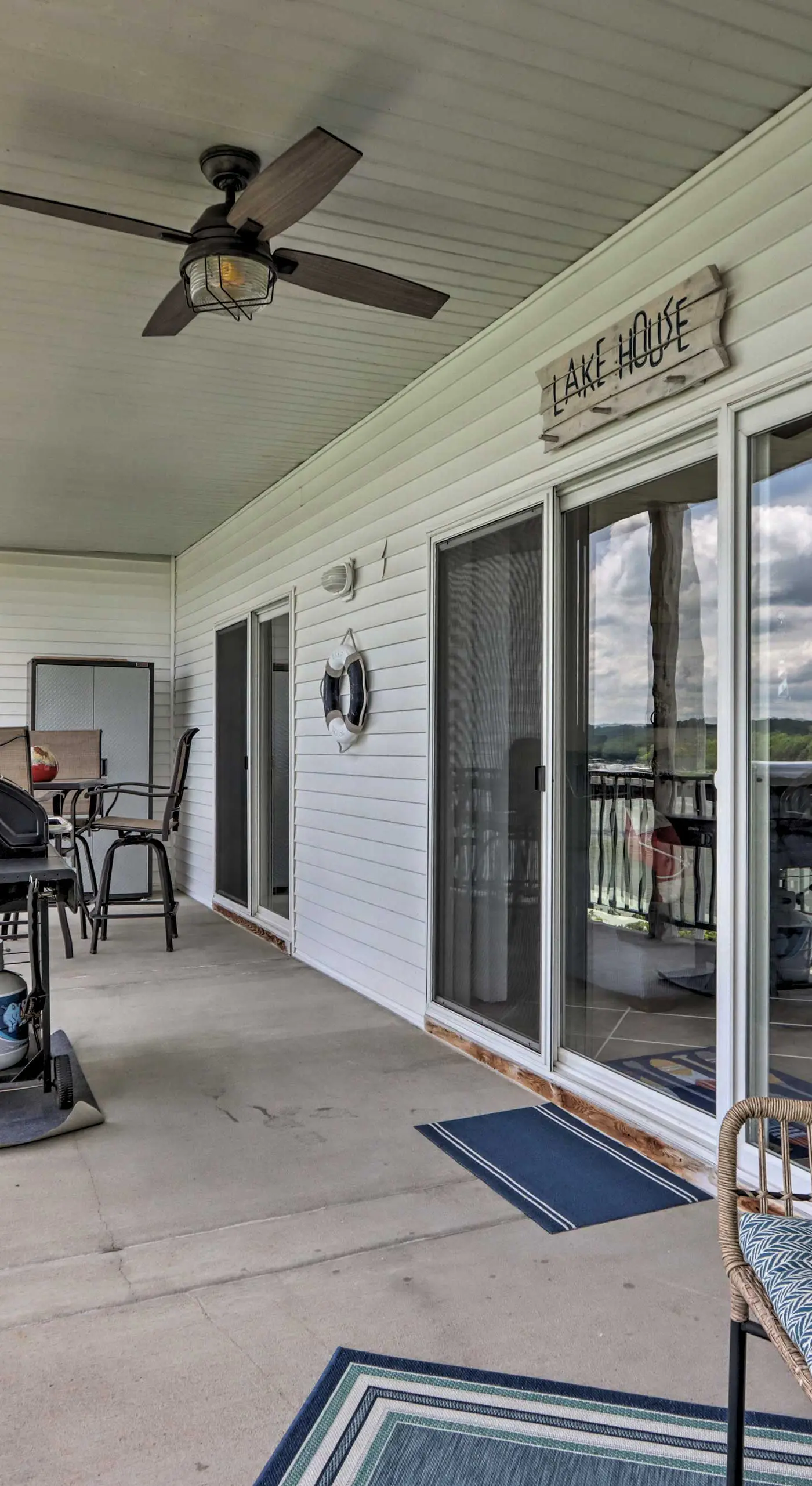 Balcony & Seasonal Pool: Lakefront Ozark Condo