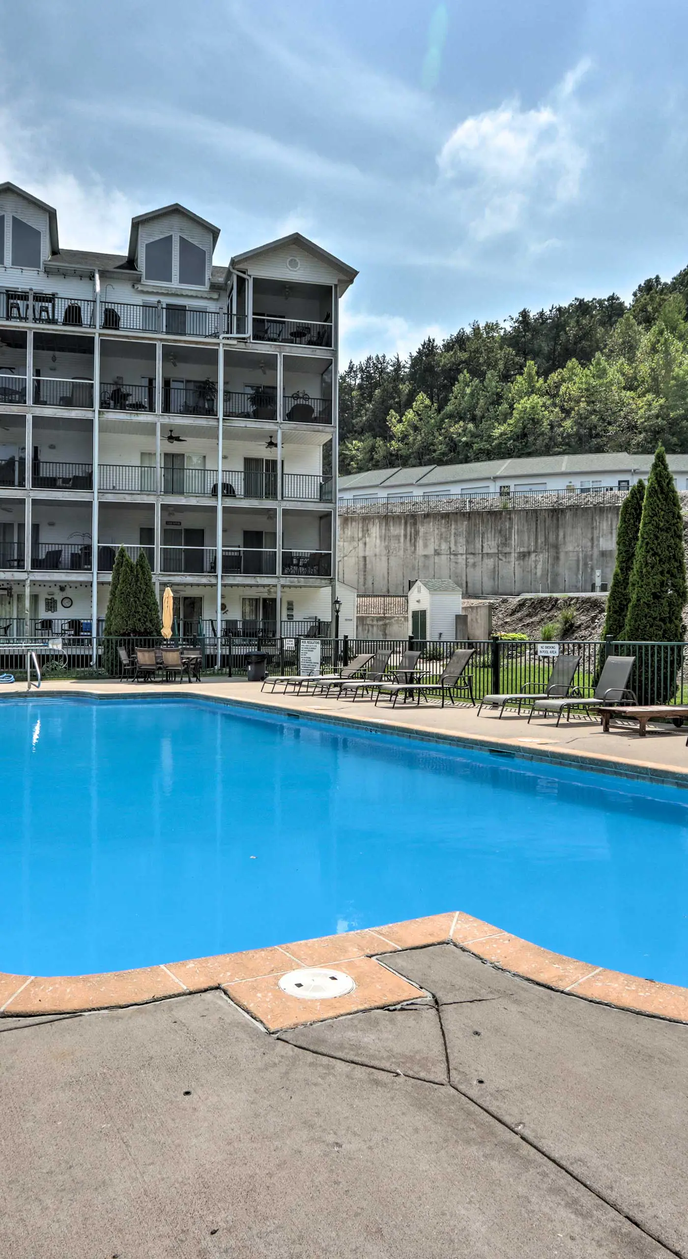 Balcony & Seasonal Pool: Lakefront Ozark Condo
