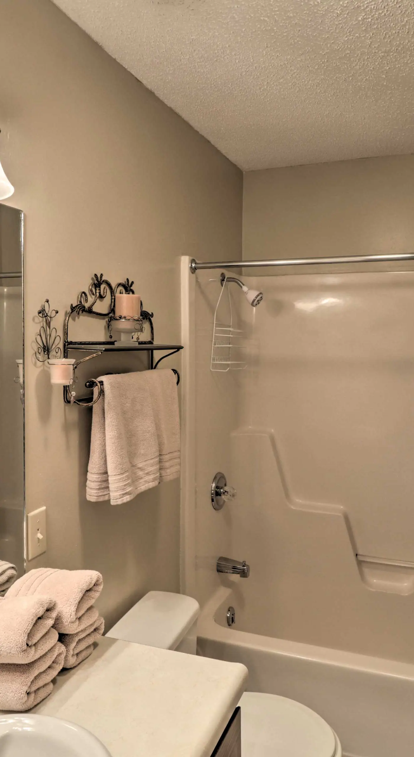 Pool + Fishing Docks: Couple's Lake Ozark Condo