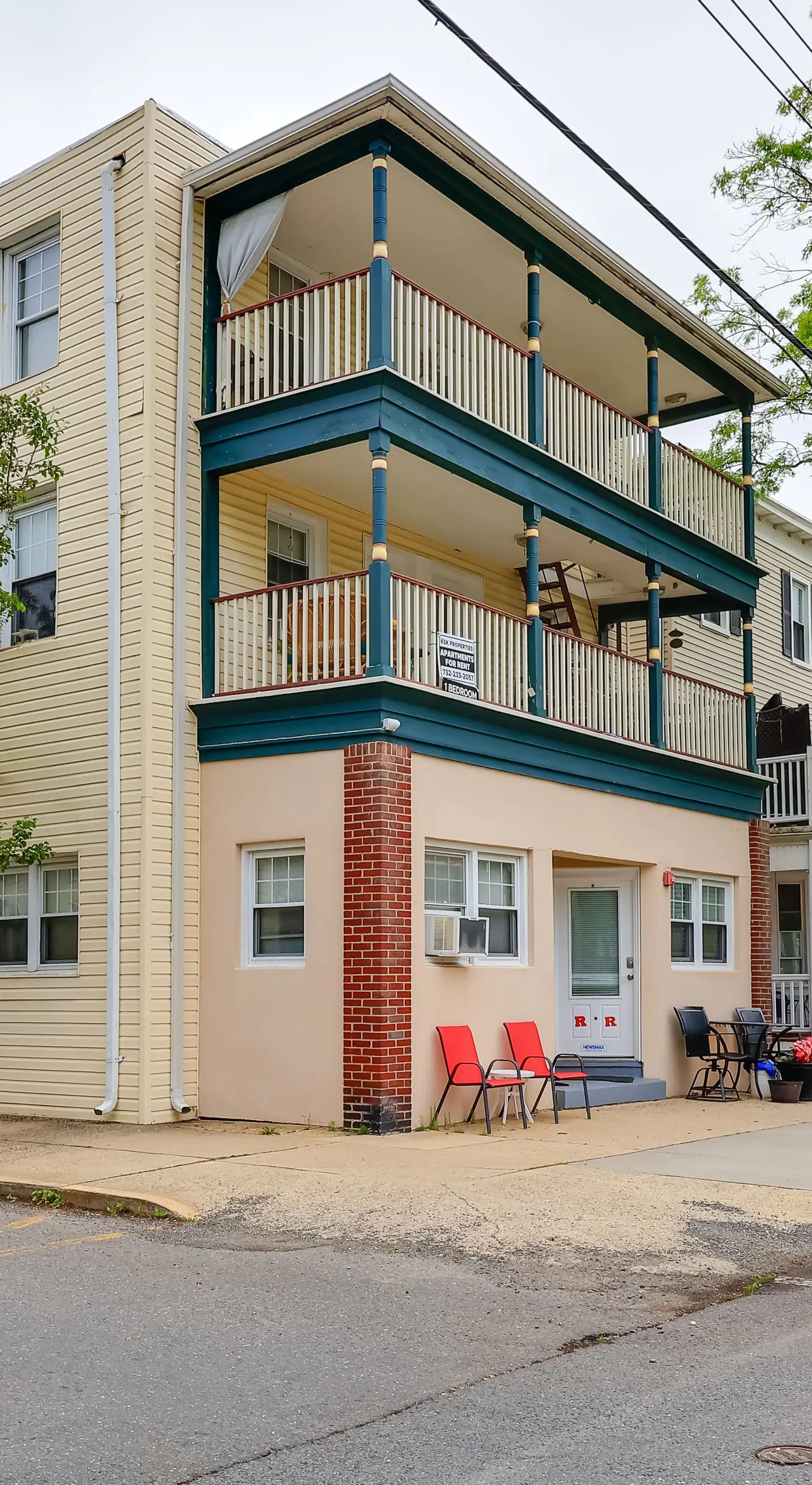 Walk to Downtown & Beach: Ocean Grove Apartment!
