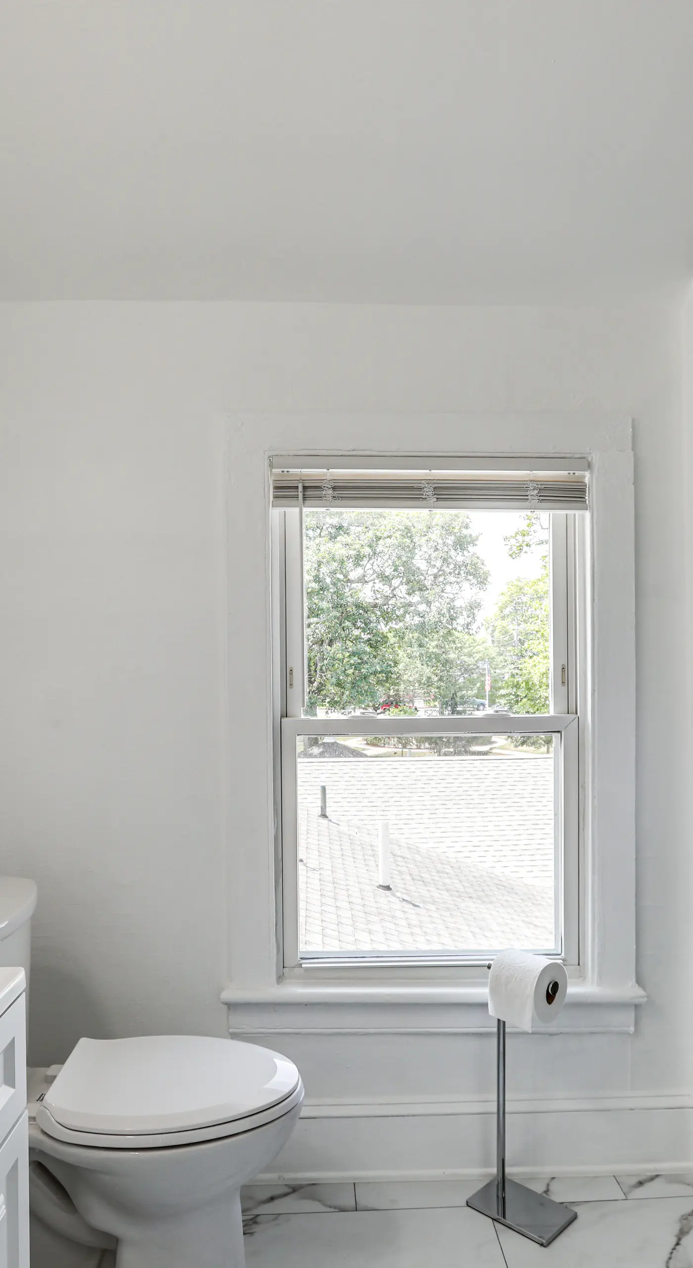 Stroll to Ocean Grove Boardwalk & Beach: Sleek Apt