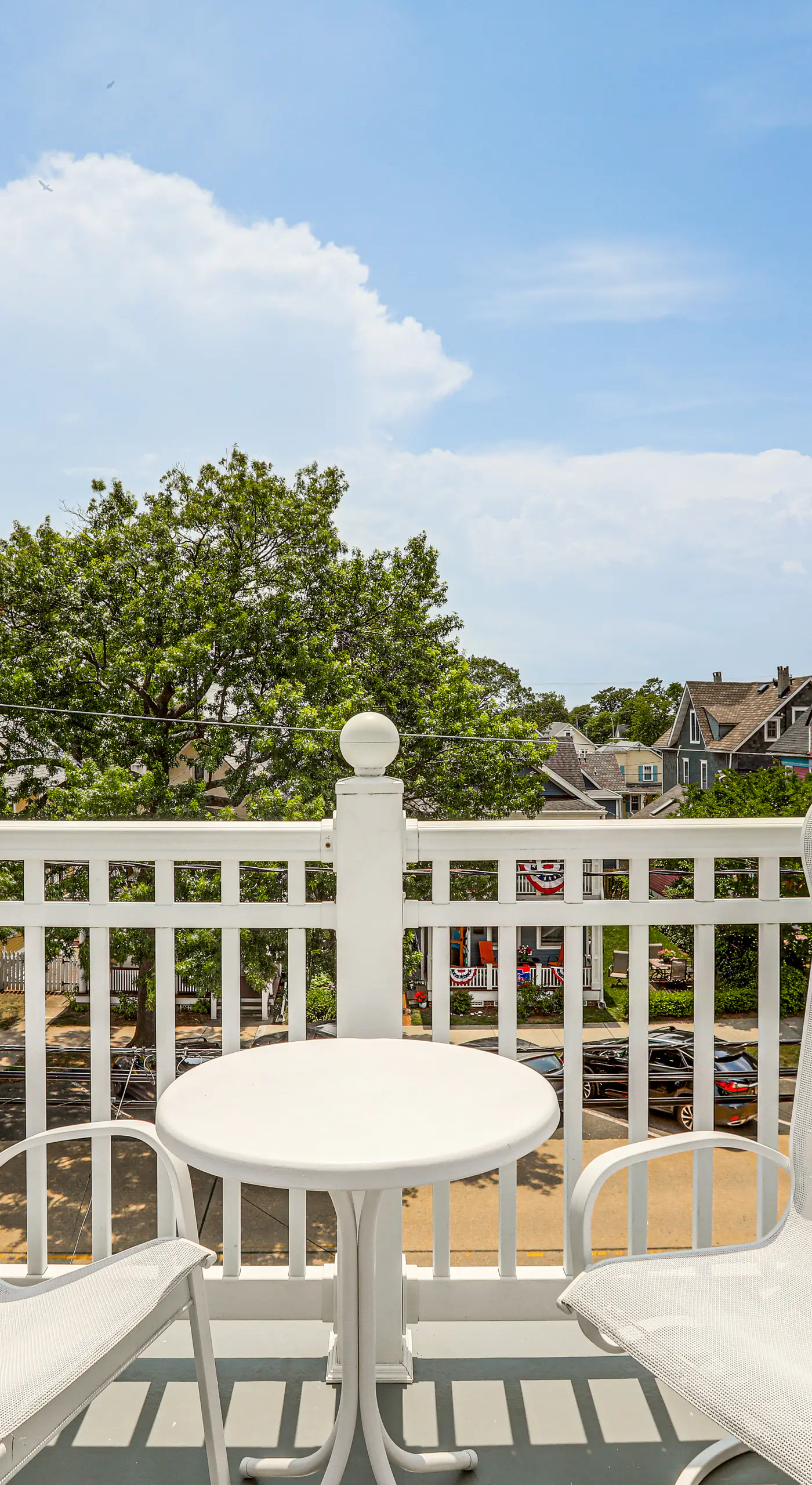 Stroll to Ocean Grove Boardwalk & Beach: Sleek Apt
