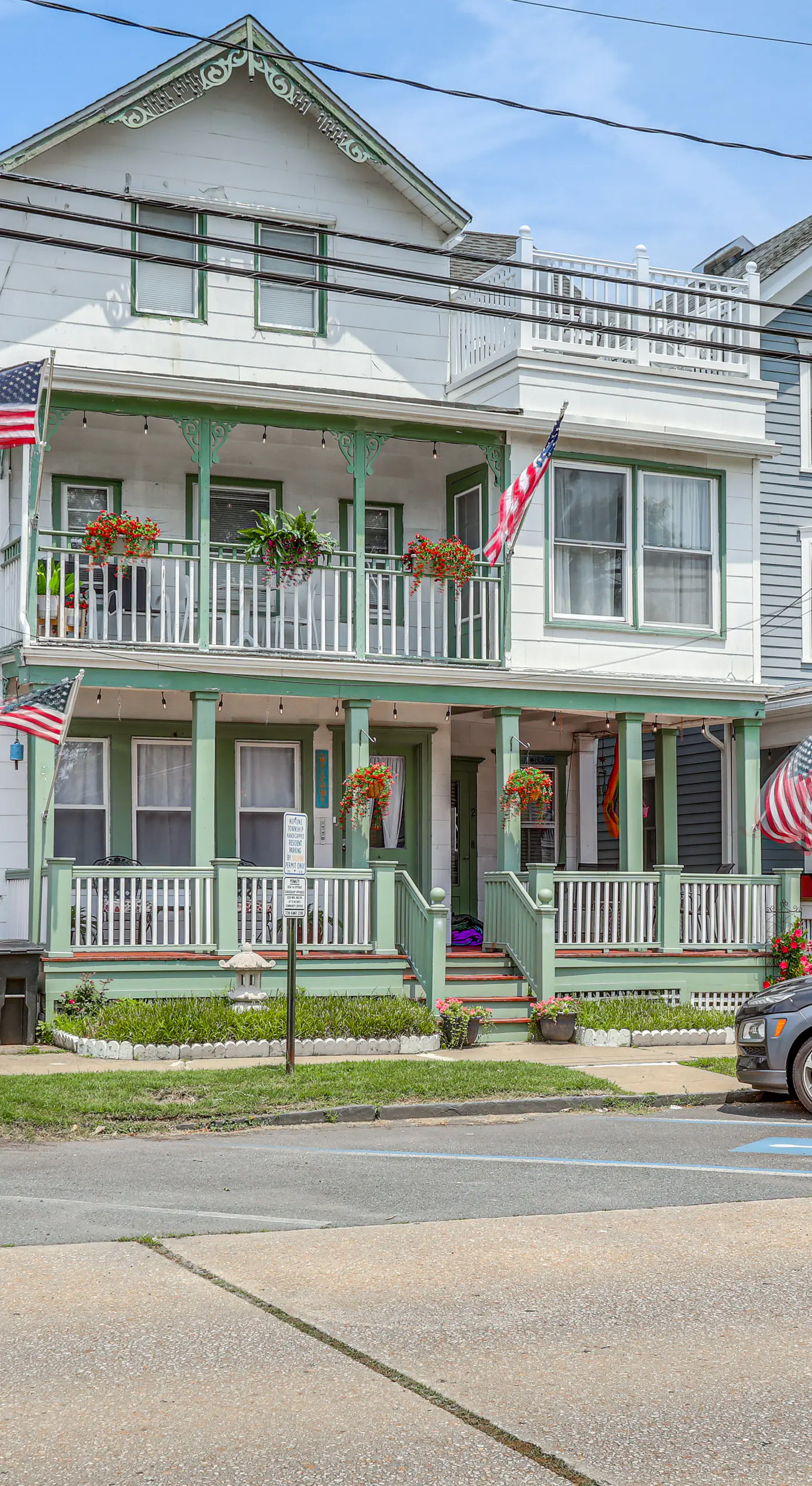 Stroll to Ocean Grove Boardwalk & Beach: Sleek Apt