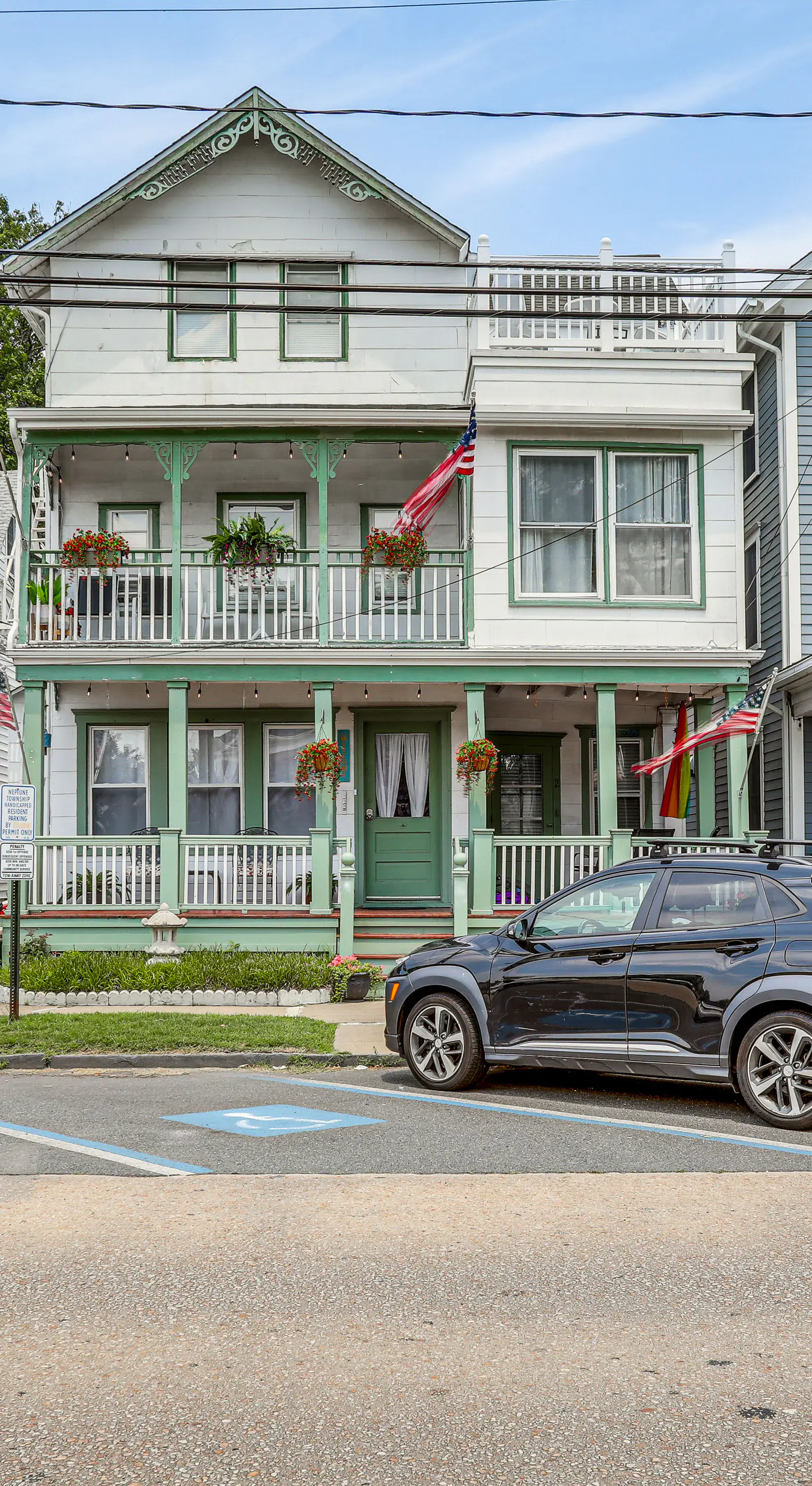 Stroll to Ocean Grove Boardwalk & Beach: Sleek Apt