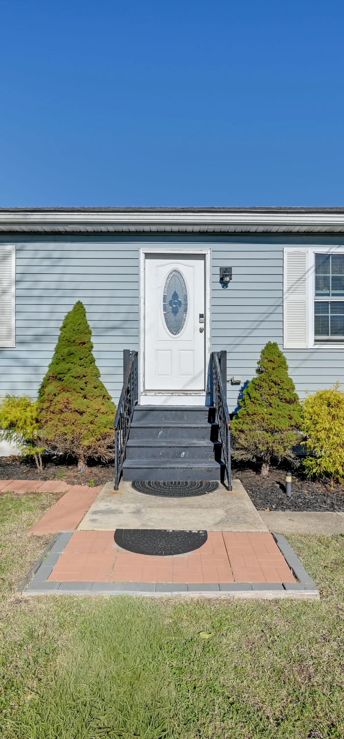 Walk to Wildwood Beach: Family Retreat w/ Yard!
