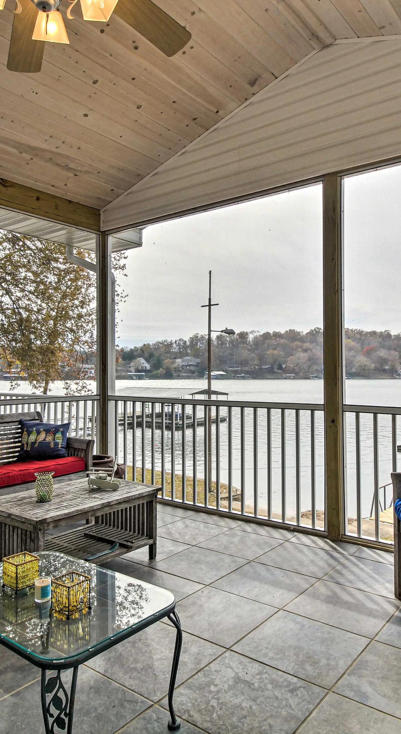 ‘Lily Pad’ Oasis w/ Dock on Lake of the Ozarks!