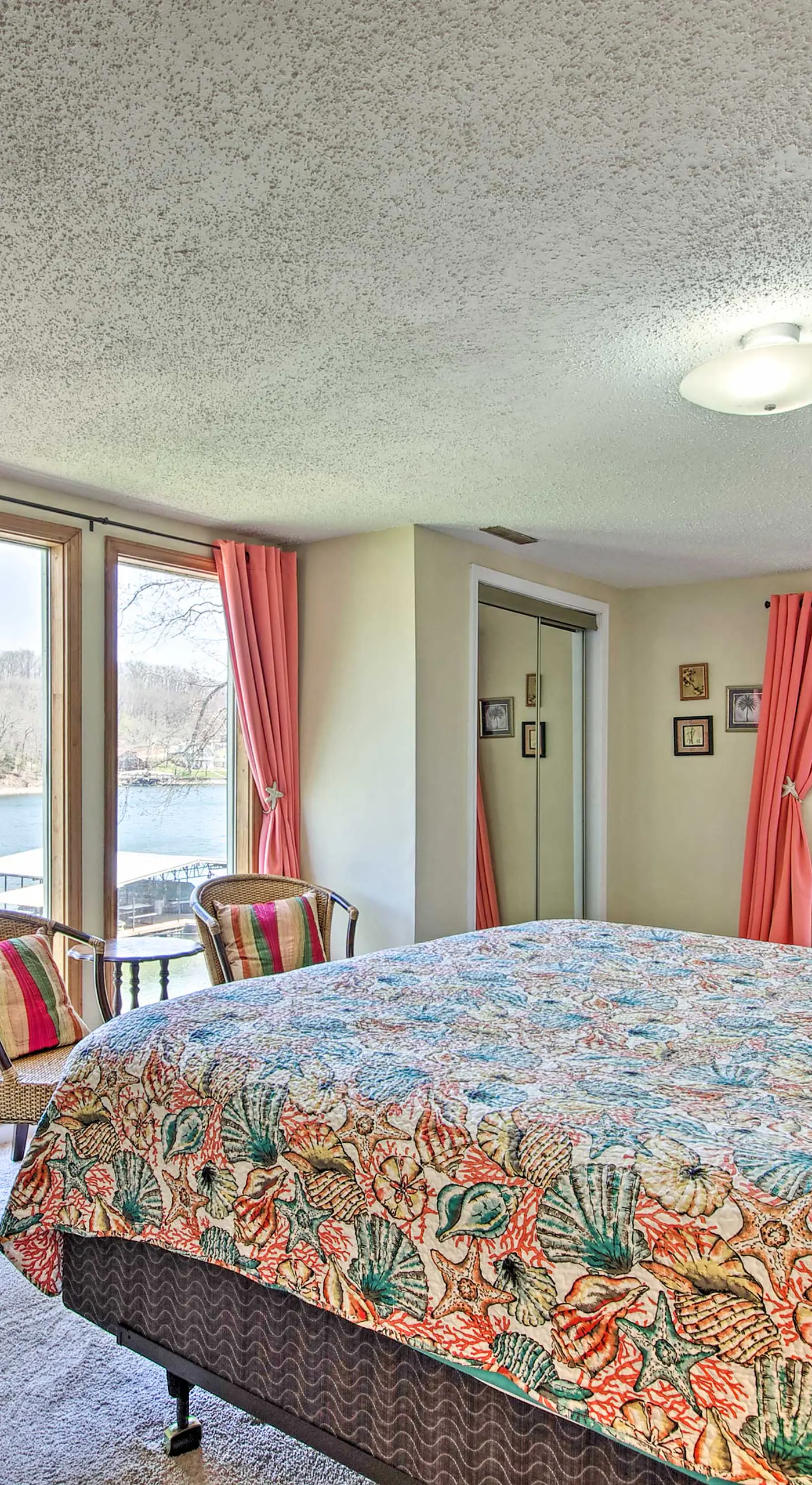 'Hiller Haus' w/ Boat Dock in Lake of the Ozarks!