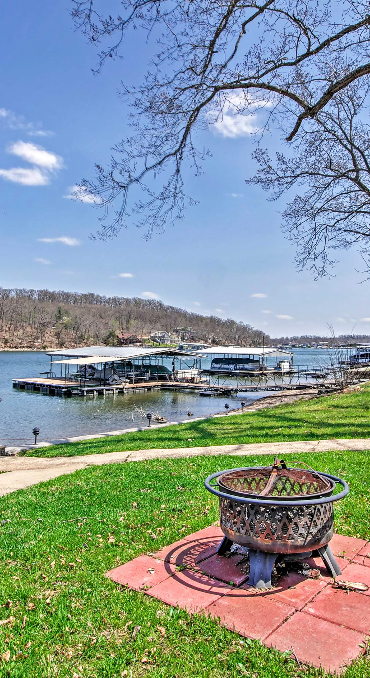 'Hiller Haus' w/ Boat Dock in Lake of the Ozarks!