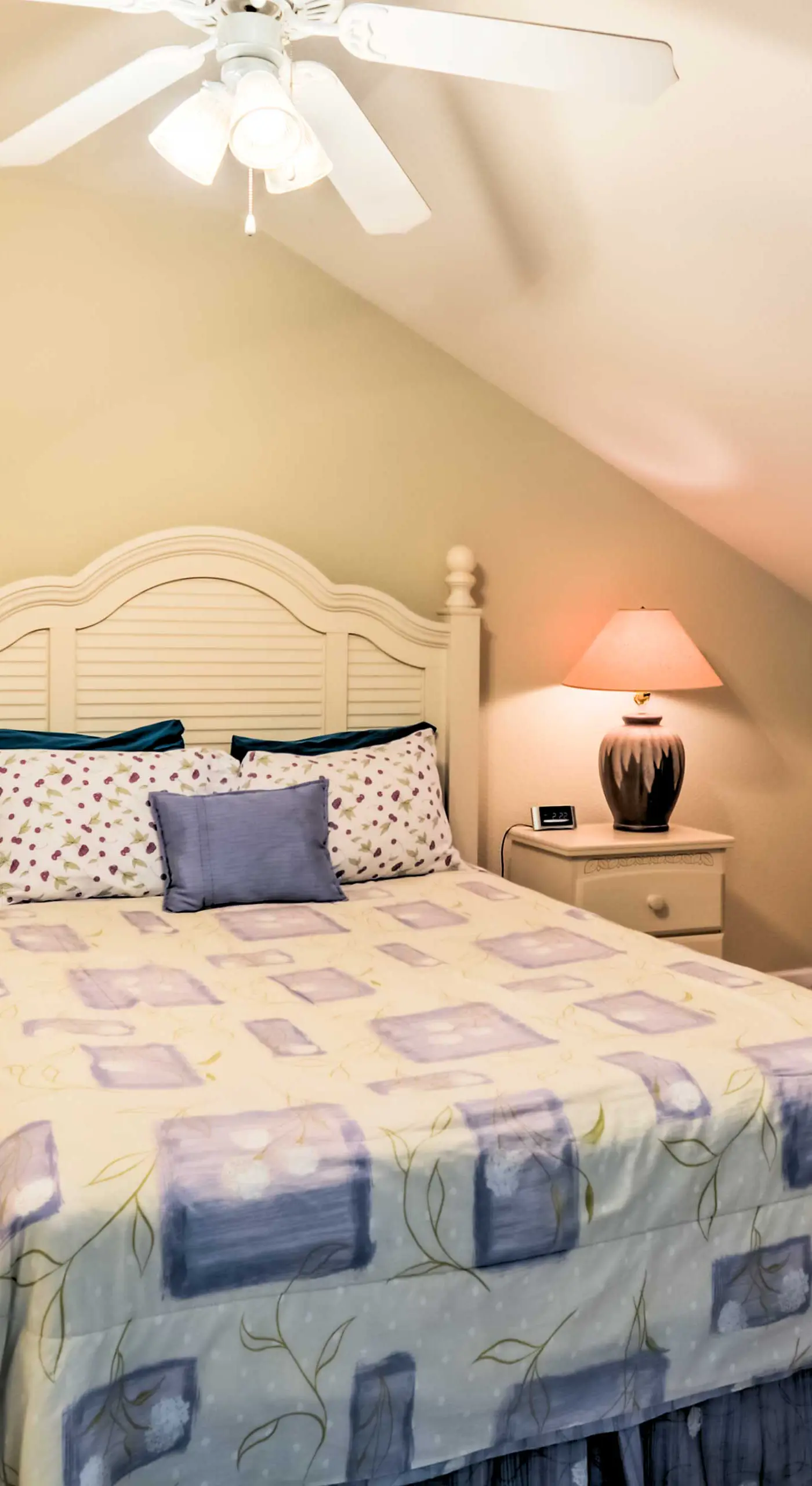 2 Pools! Group-Friendly Unit on Lake of the Ozarks