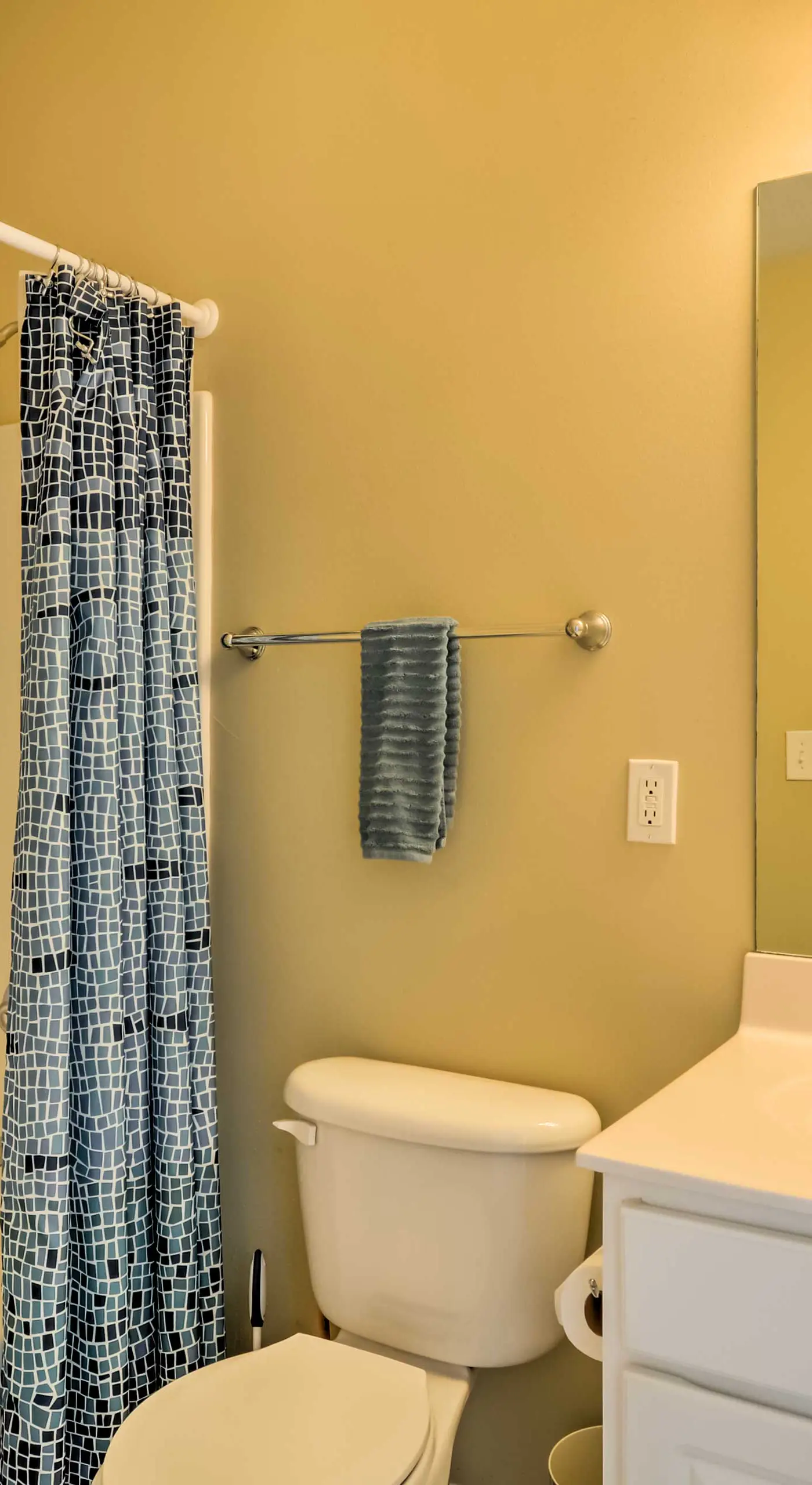 2 Pools! Group-Friendly Unit on Lake of the Ozarks