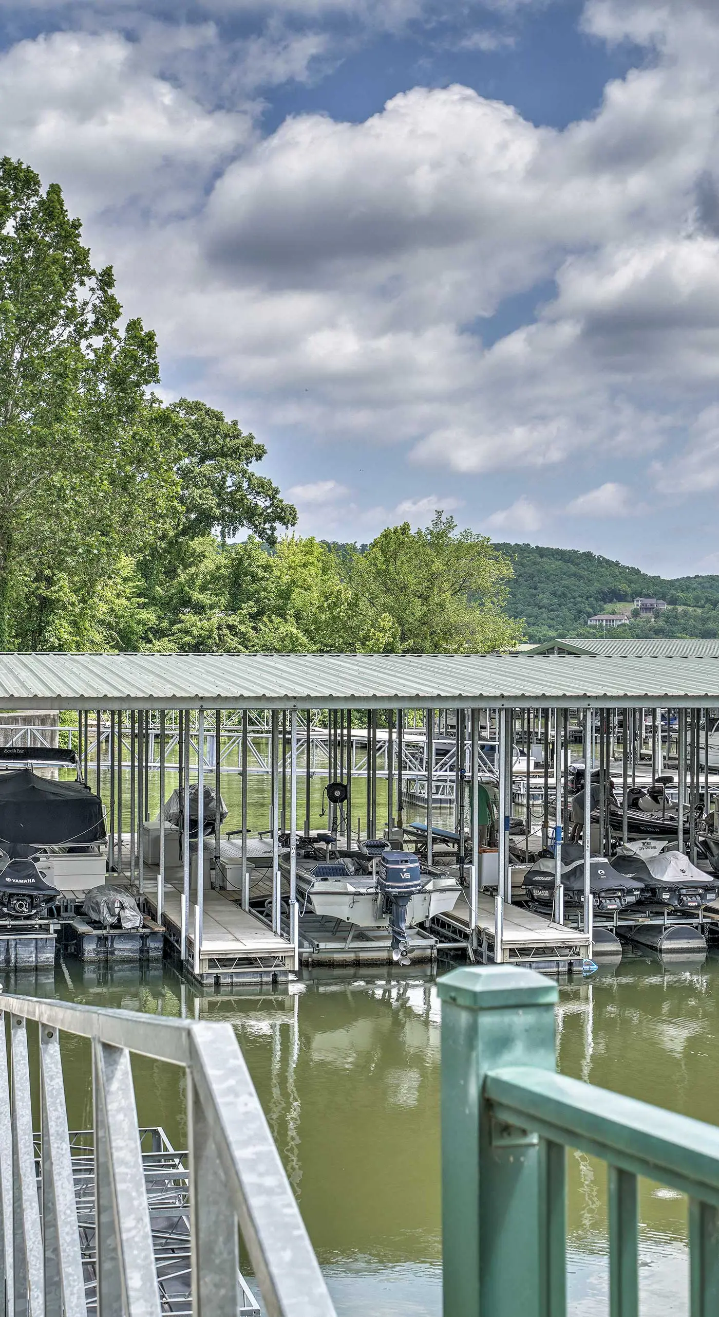 2 Pools! Group-Friendly Unit on Lake of the Ozarks