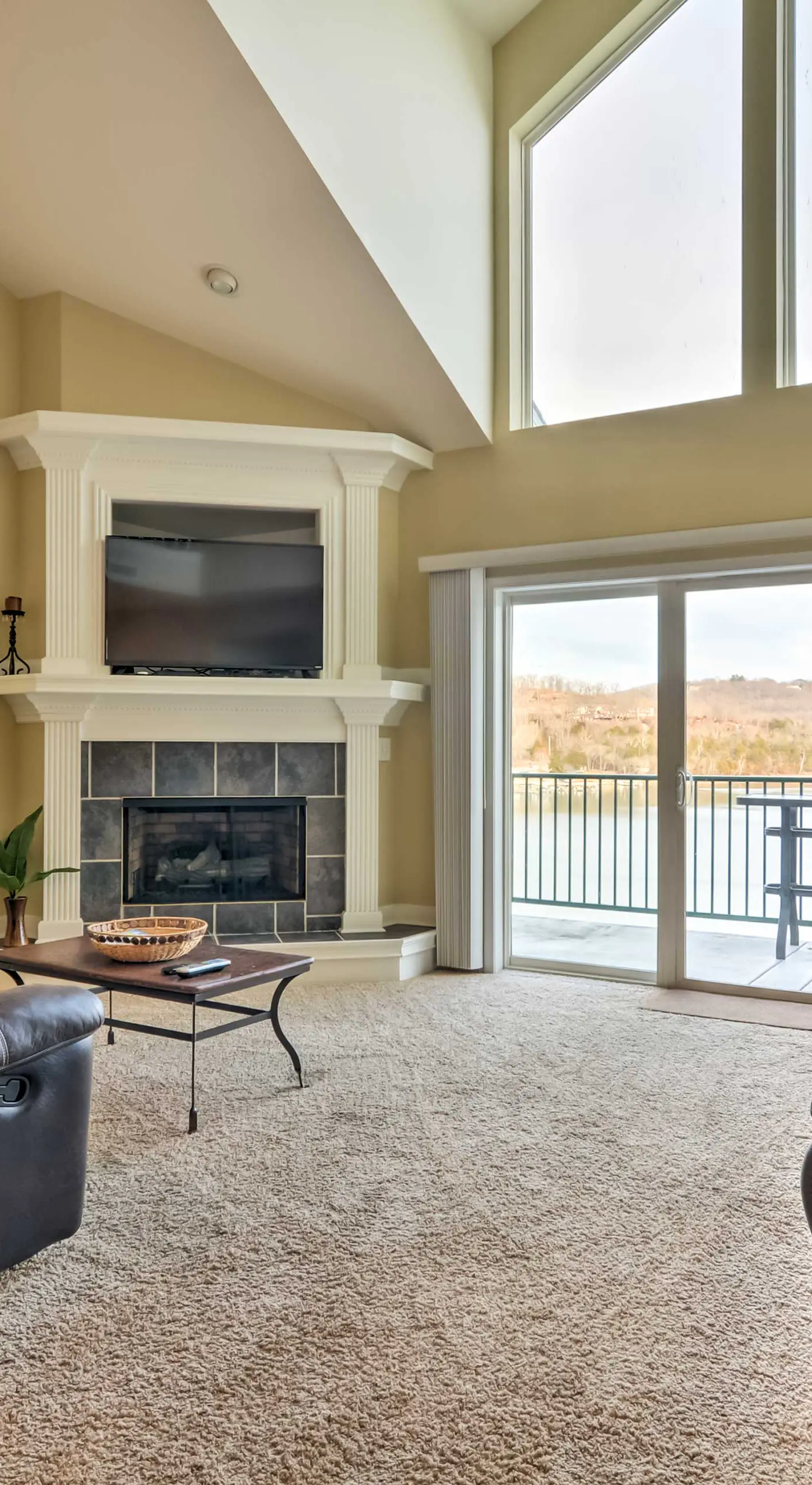2 Pools! Group-Friendly Unit on Lake of the Ozarks
