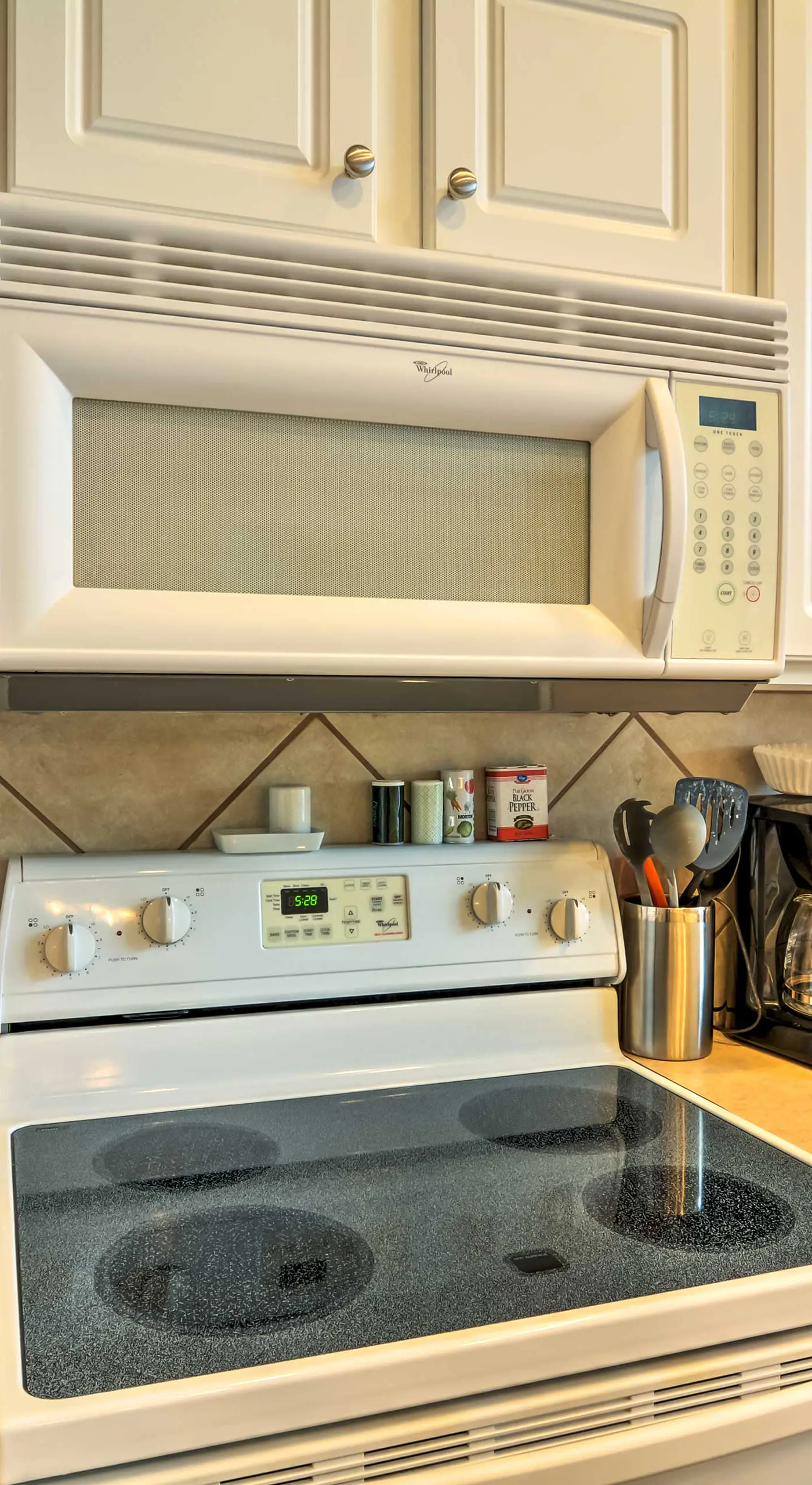2 Pools! Group-Friendly Unit on Lake of the Ozarks