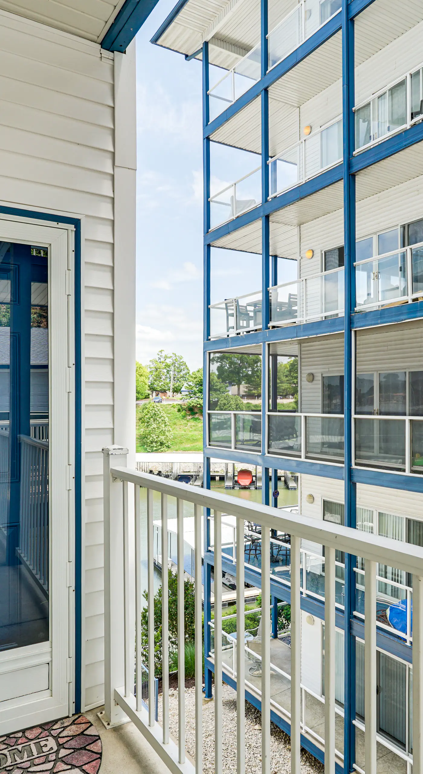 Poolside Fun + Views! Waterfront Ozarks Retreat