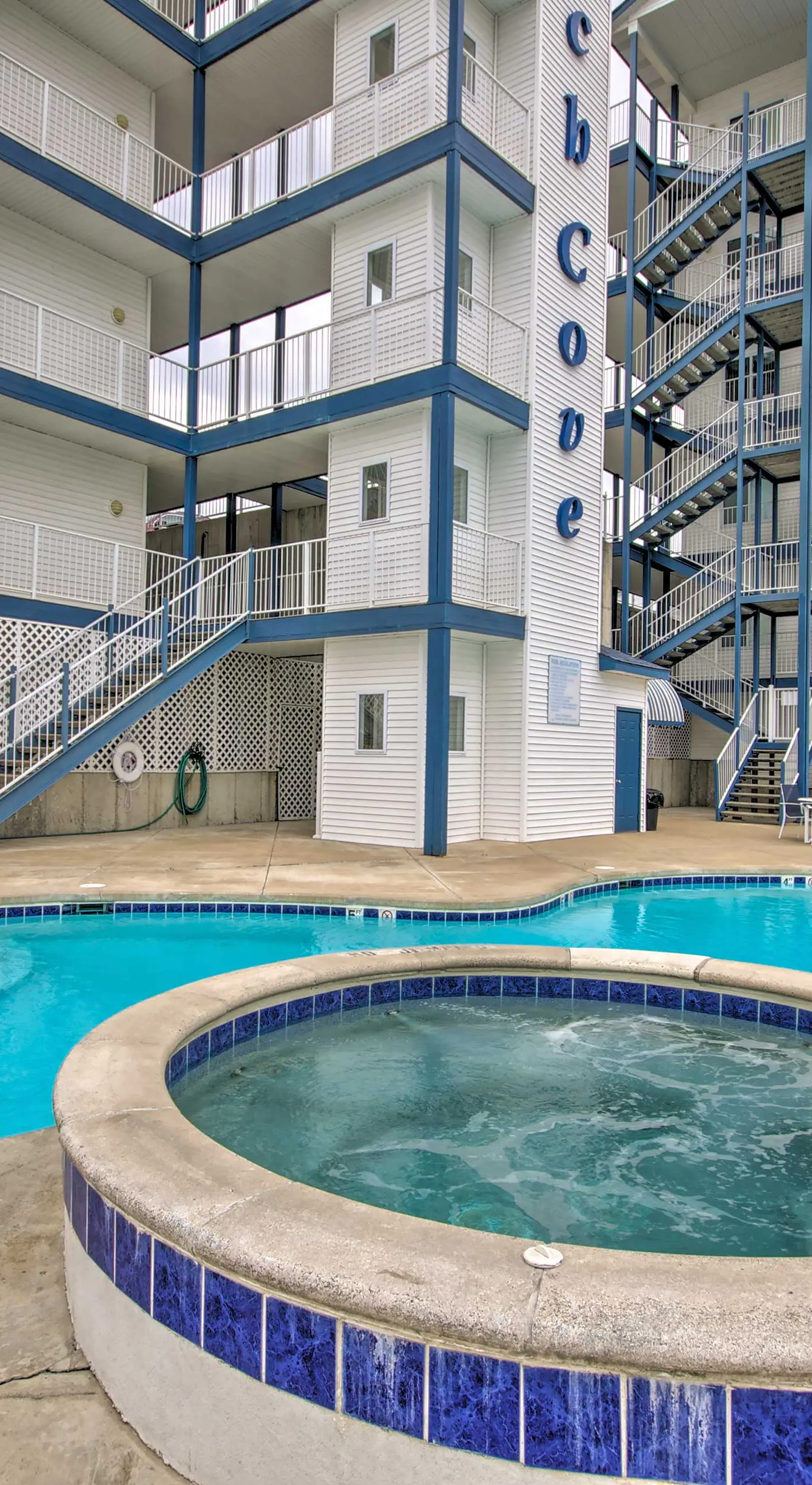 Poolside Fun + Views! Waterfront Ozarks Retreat