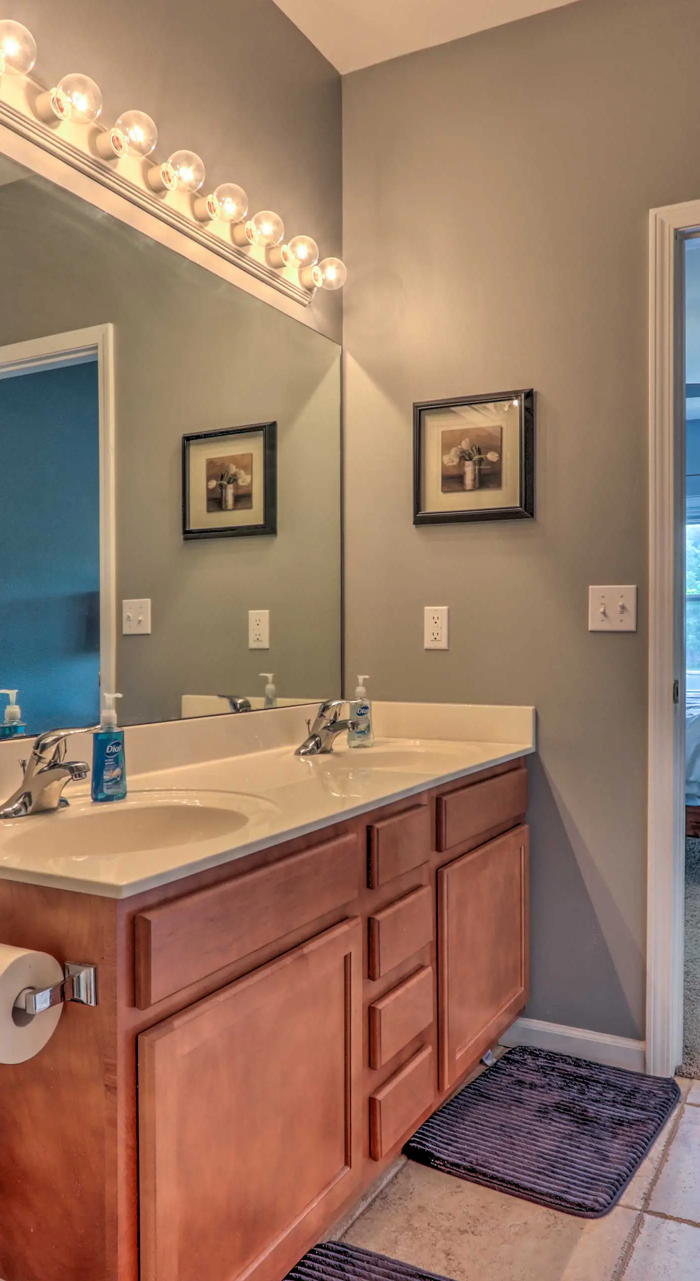 Lake & Poolside Fun! Water-View Camdenton Condo