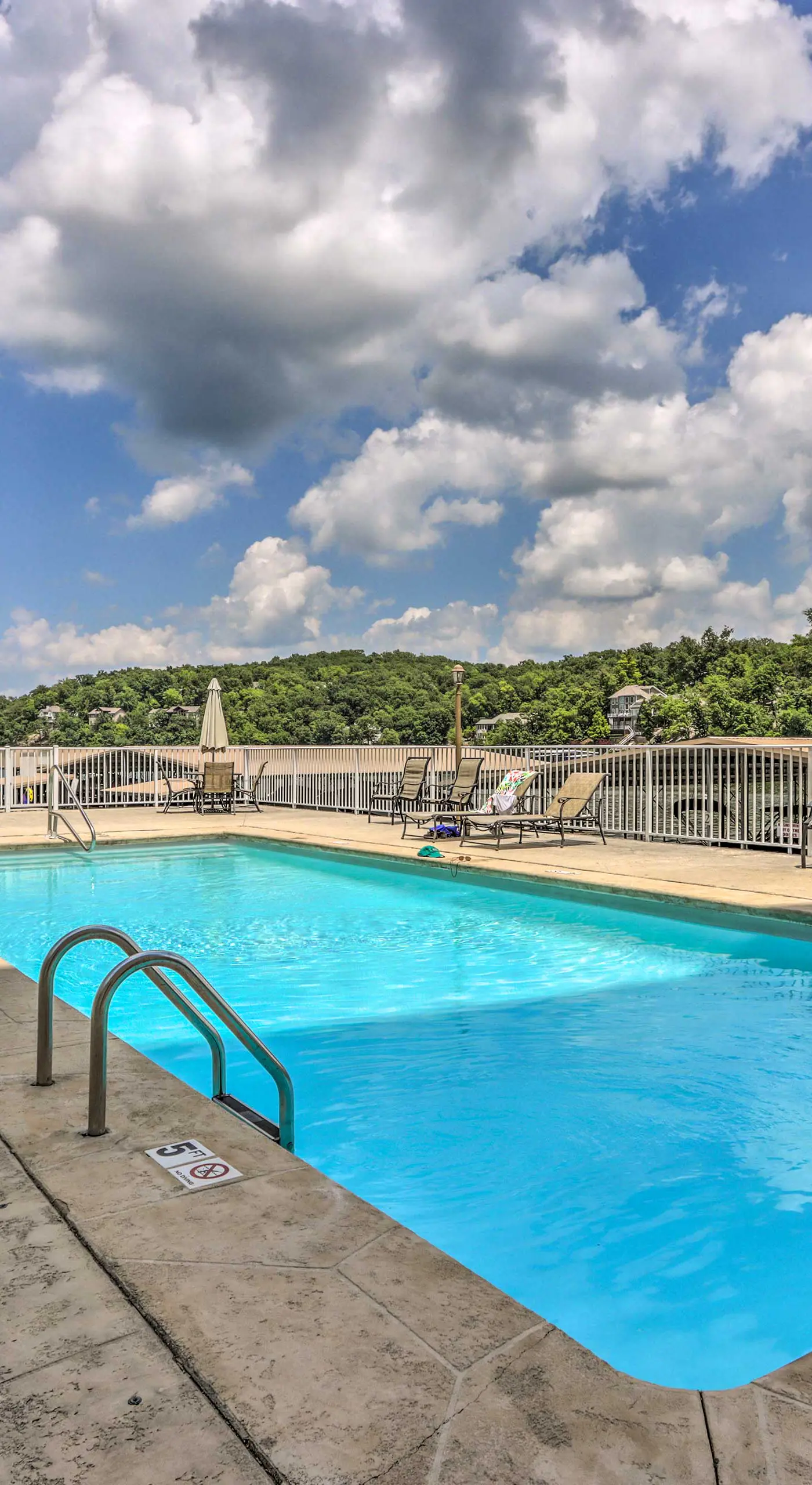 Lake & Poolside Fun! Water-View Camdenton Condo