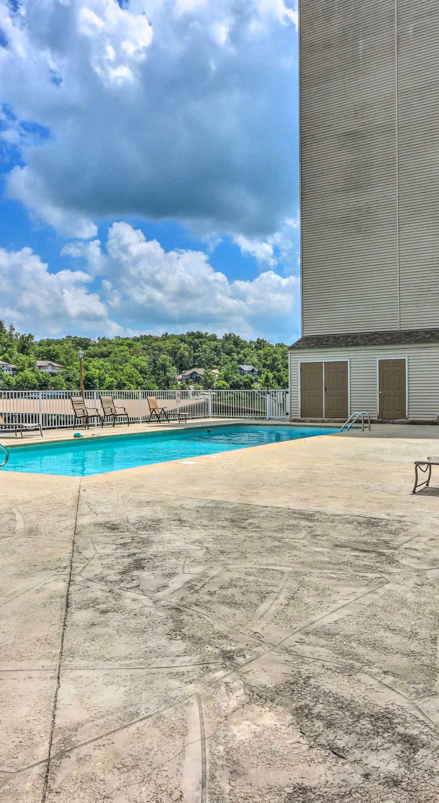 Lake & Poolside Fun! Water-View Camdenton Condo