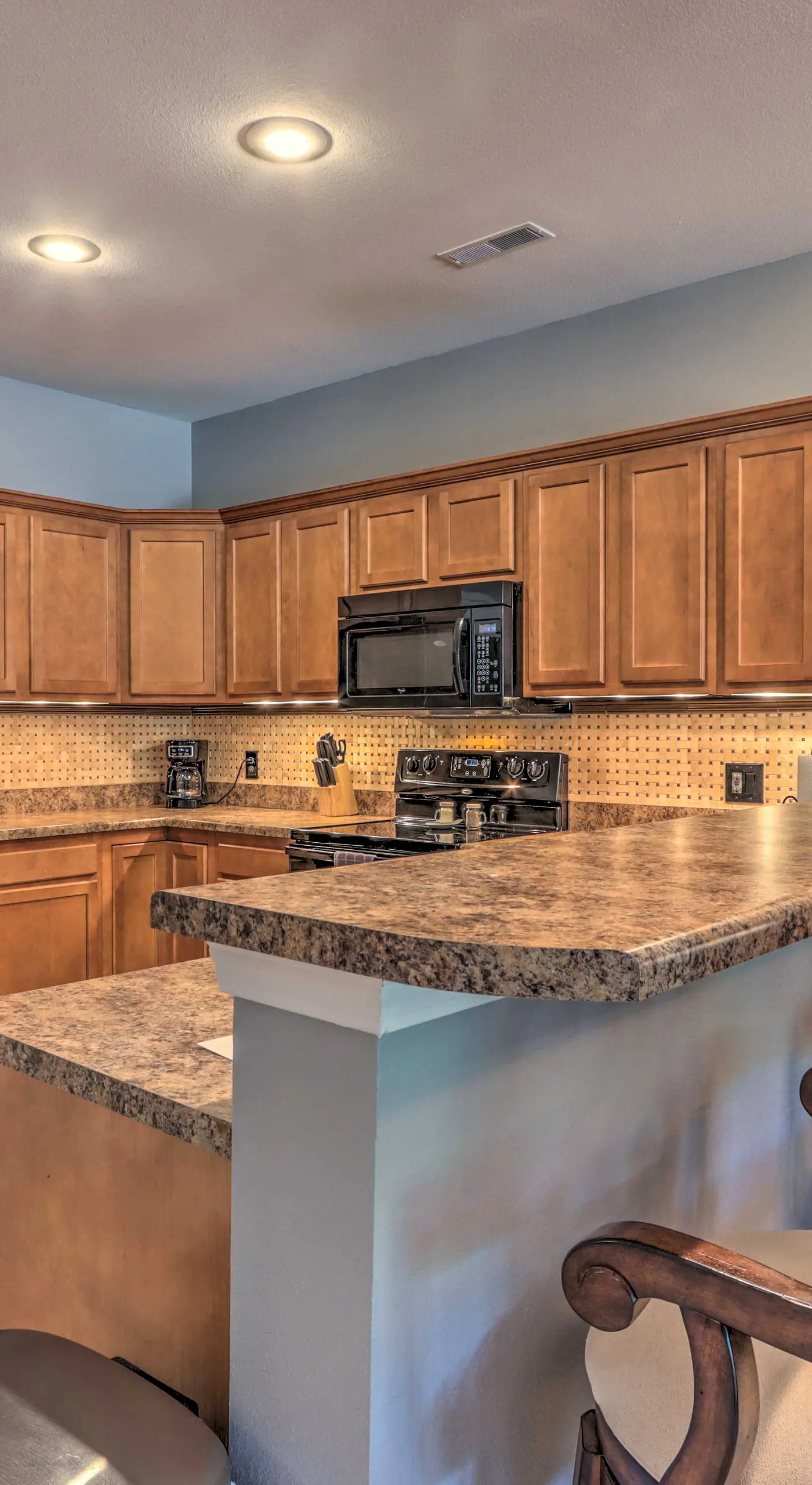 Lake & Poolside Fun! Water-View Camdenton Condo