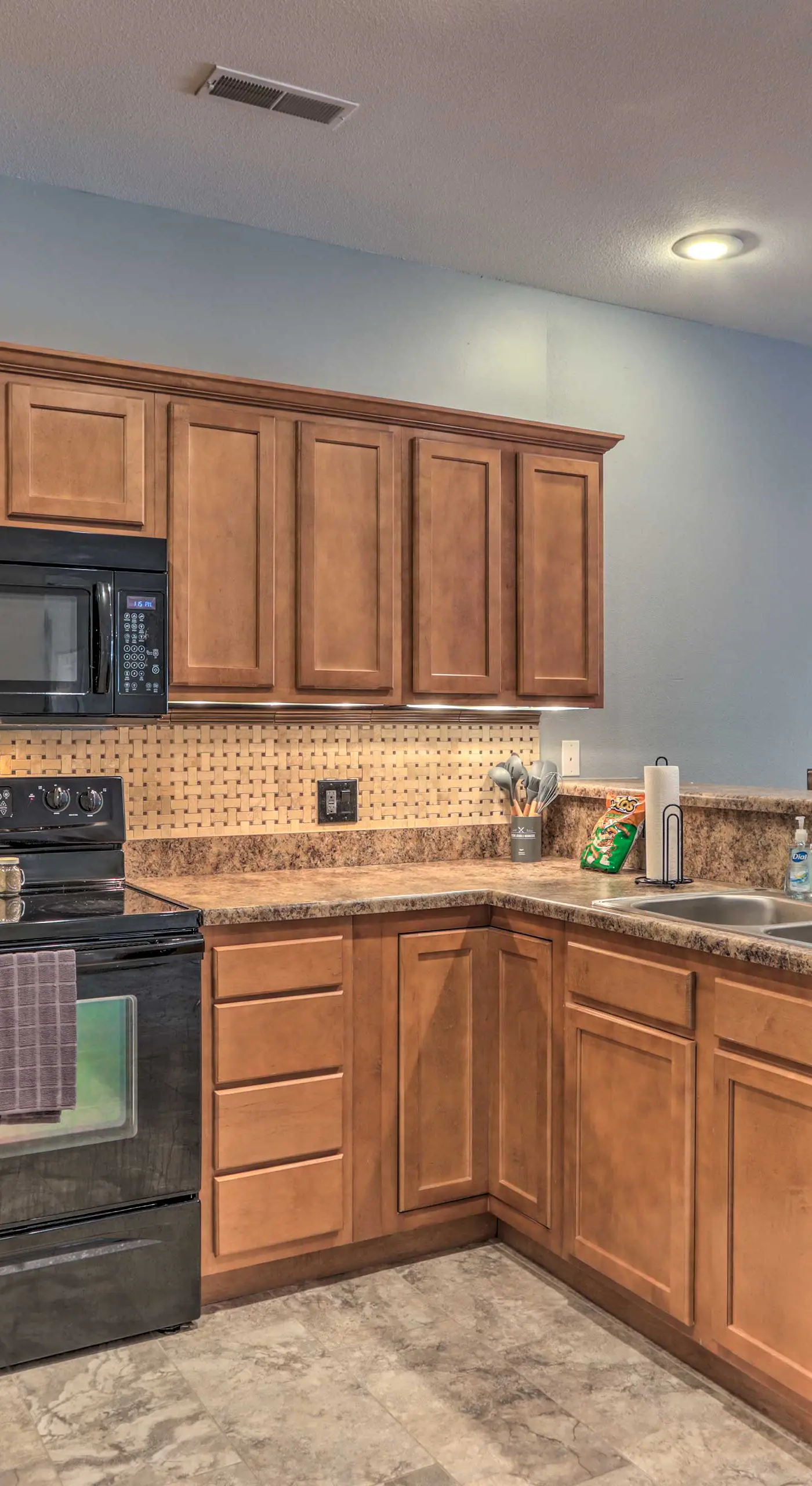 Lake & Poolside Fun! Water-View Camdenton Condo