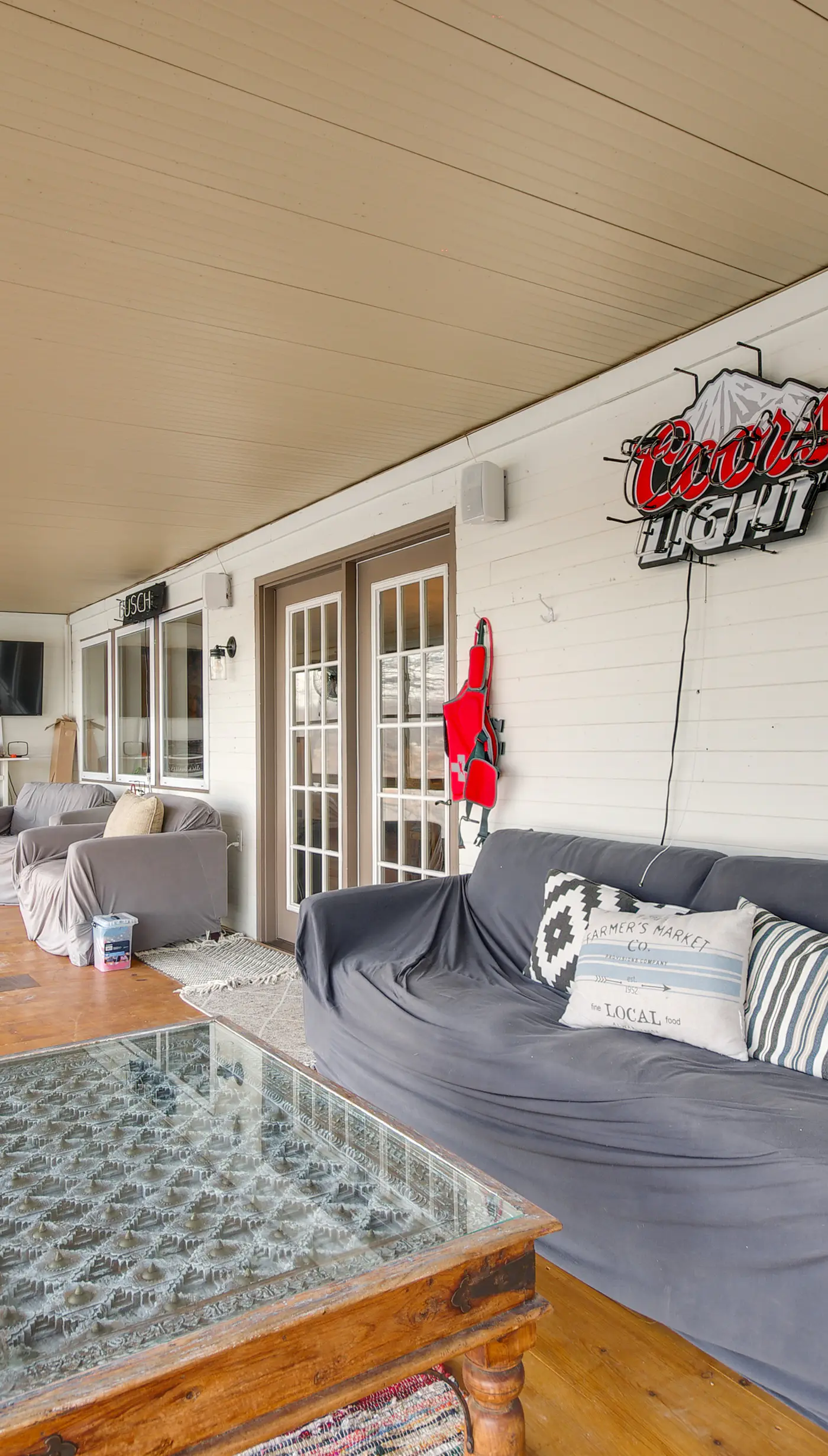 Hot Tub & Dock! Group Getaway in Lake Ozark