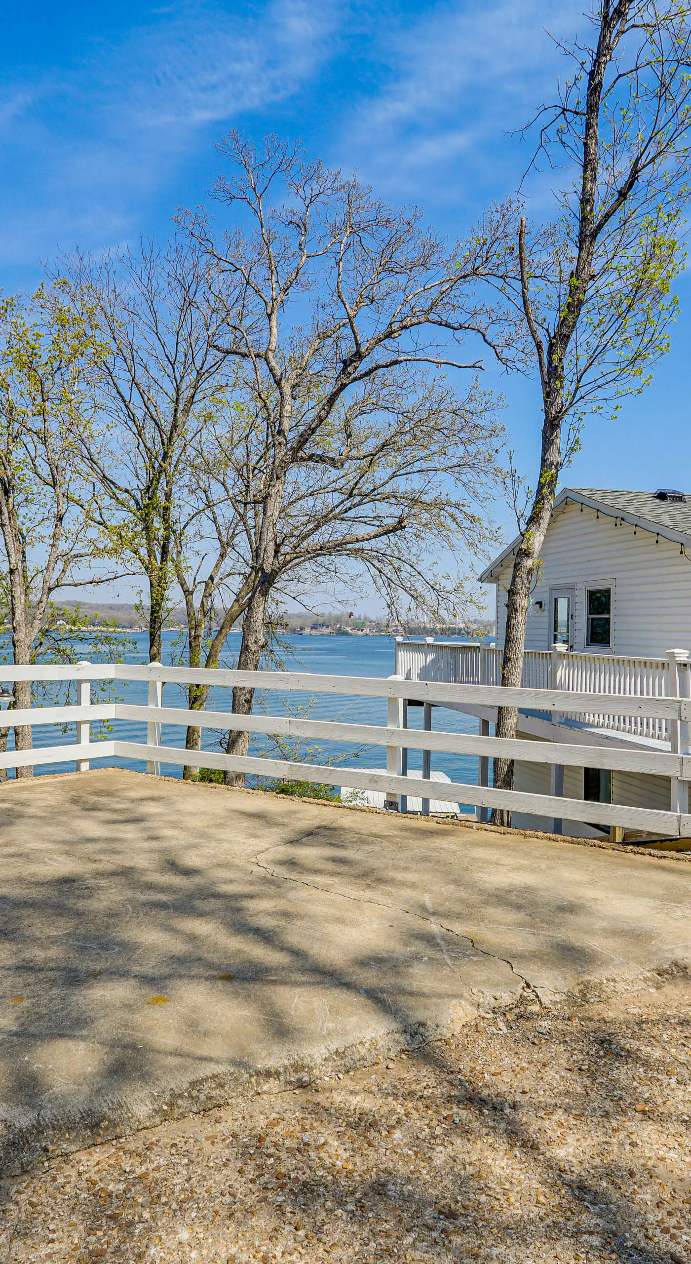 'Bittersweet Lakefront Retreat' w/ Hot Tub & Dock!