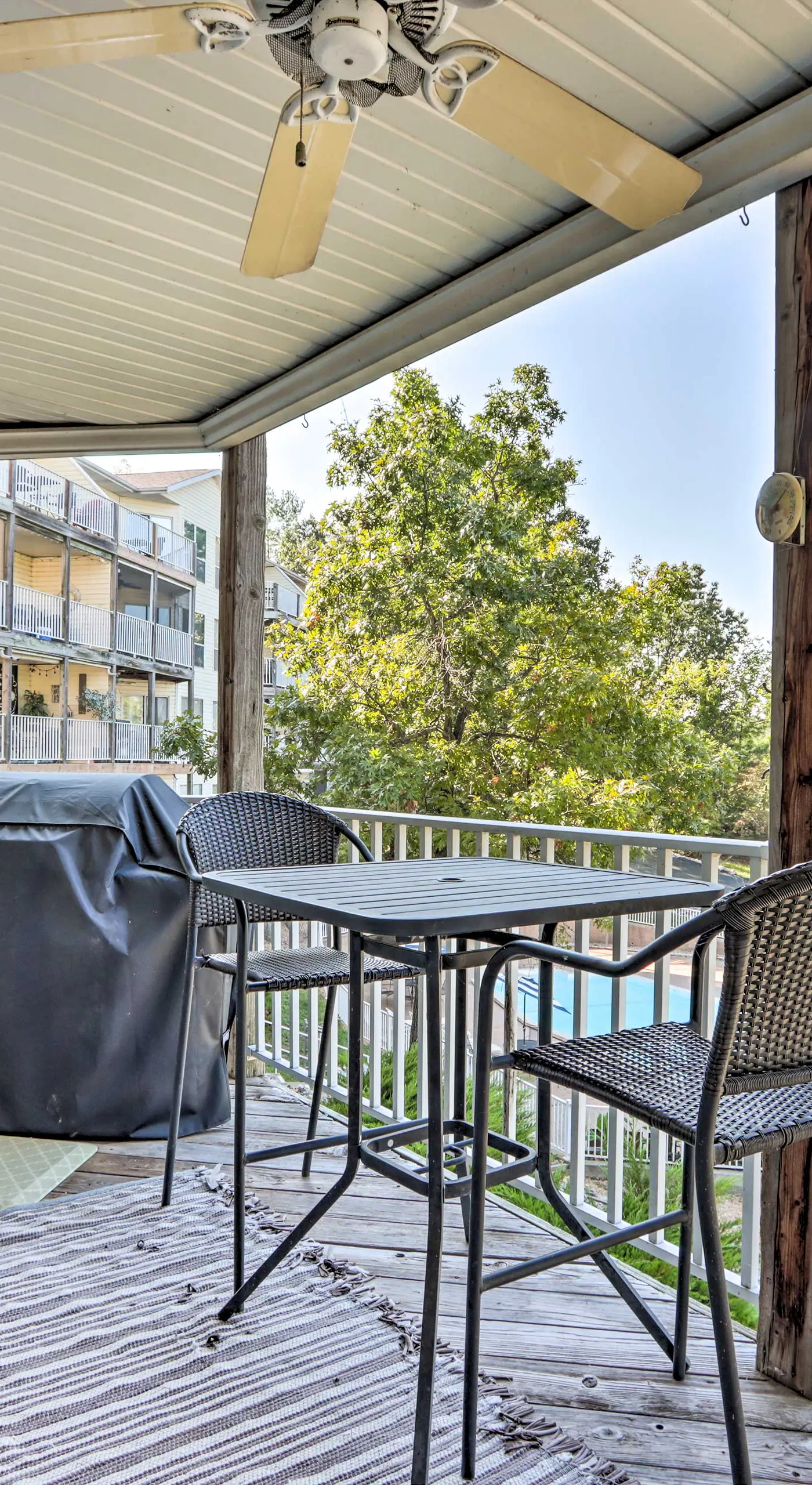 Beach & Pool Access: Lake of the Ozarks Condo!