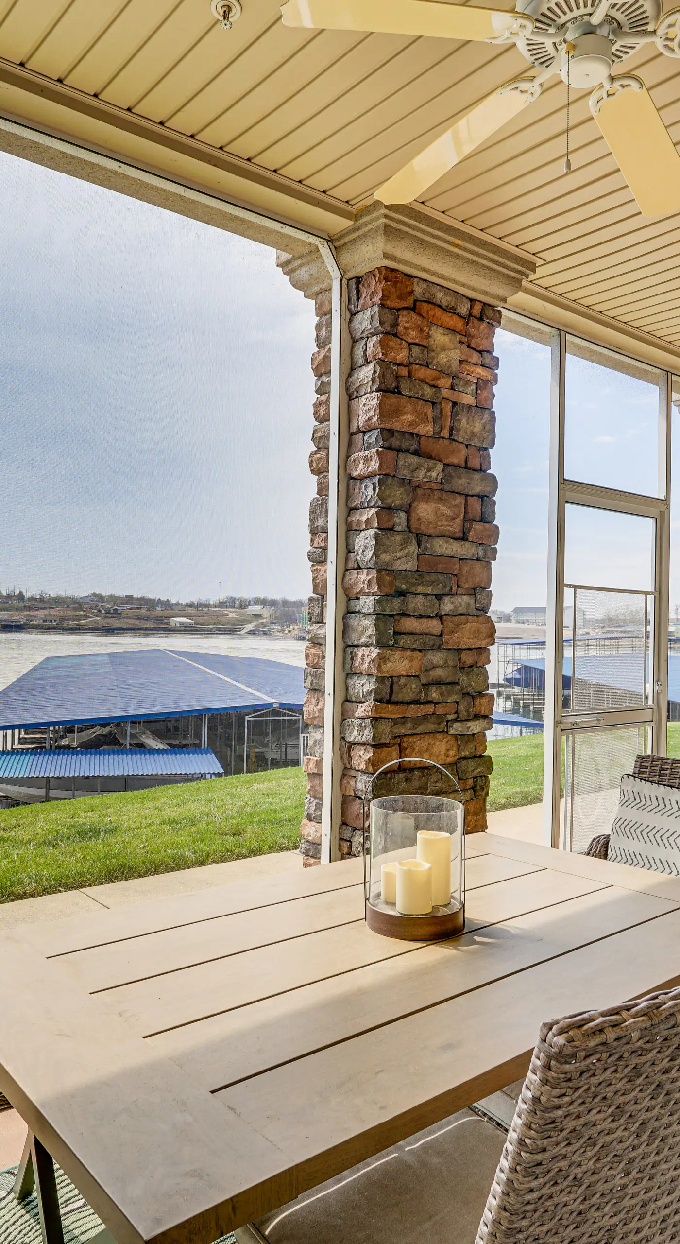 Furnished Porch, Resort Pools! Lands End Condo