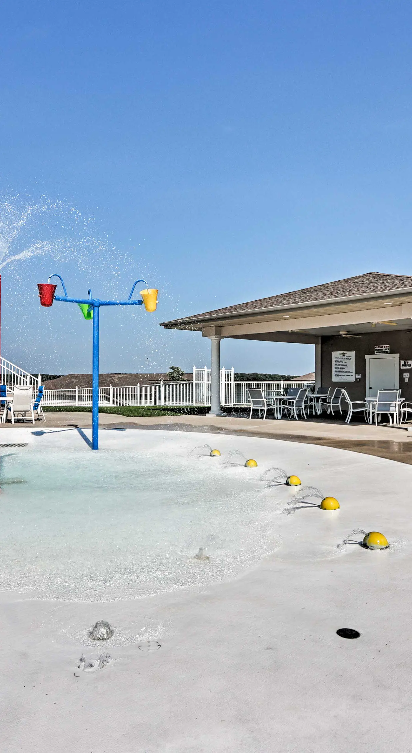 Furnished Porch, Resort Pools! Lands End Condo