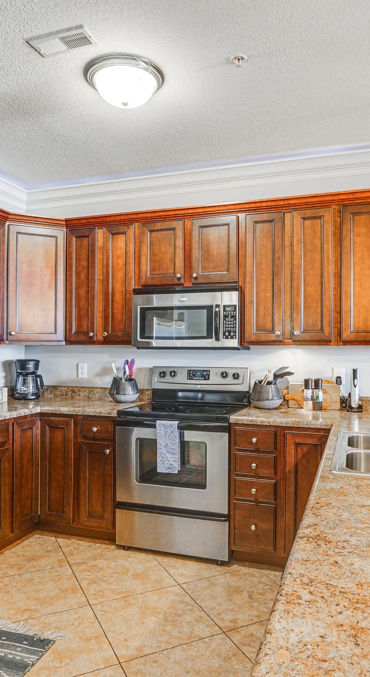Furnished Porch, Resort Pools! Lands End Condo