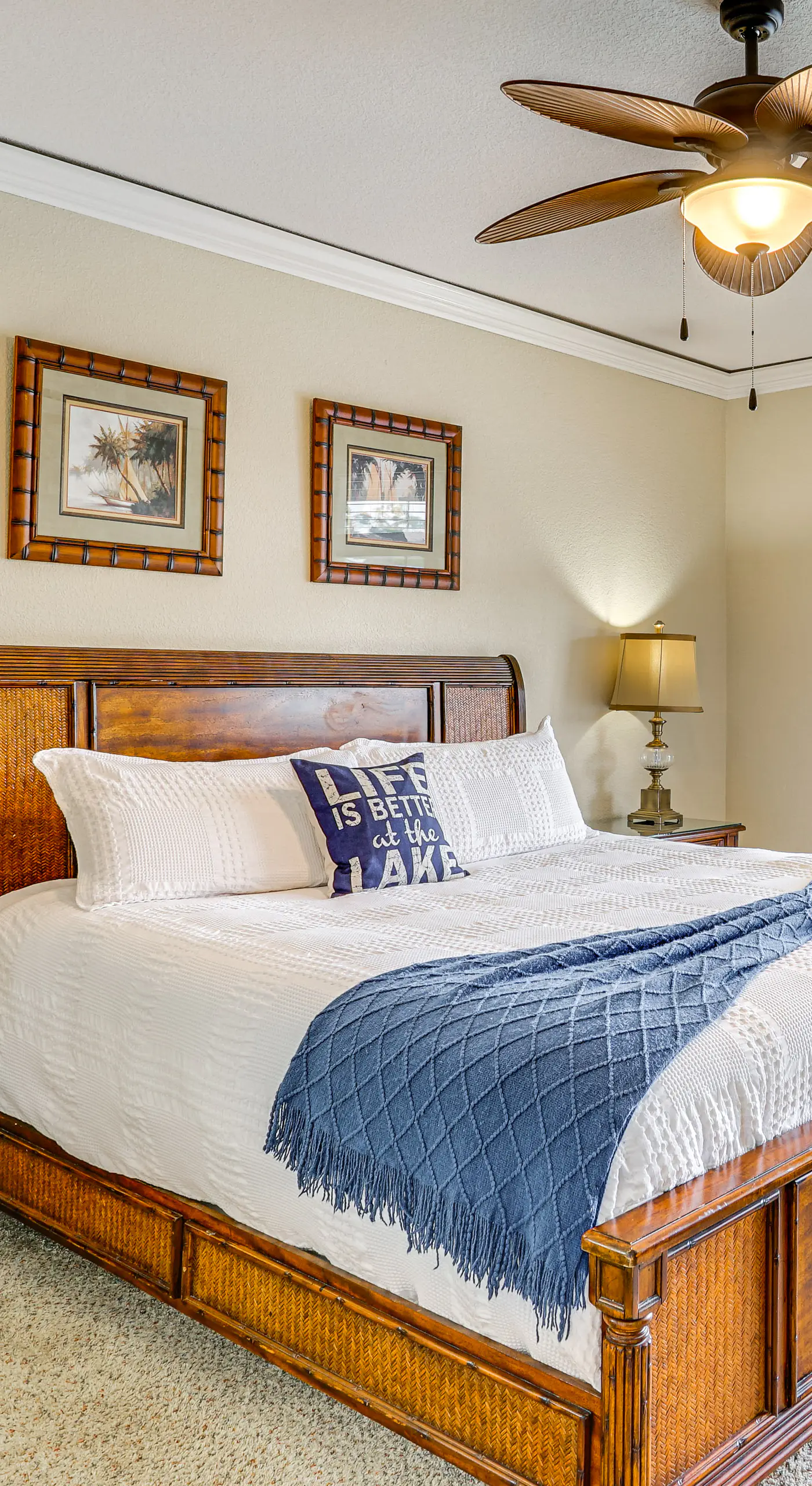 Relax by Pools: Top-Floor Lands End Corner Unit