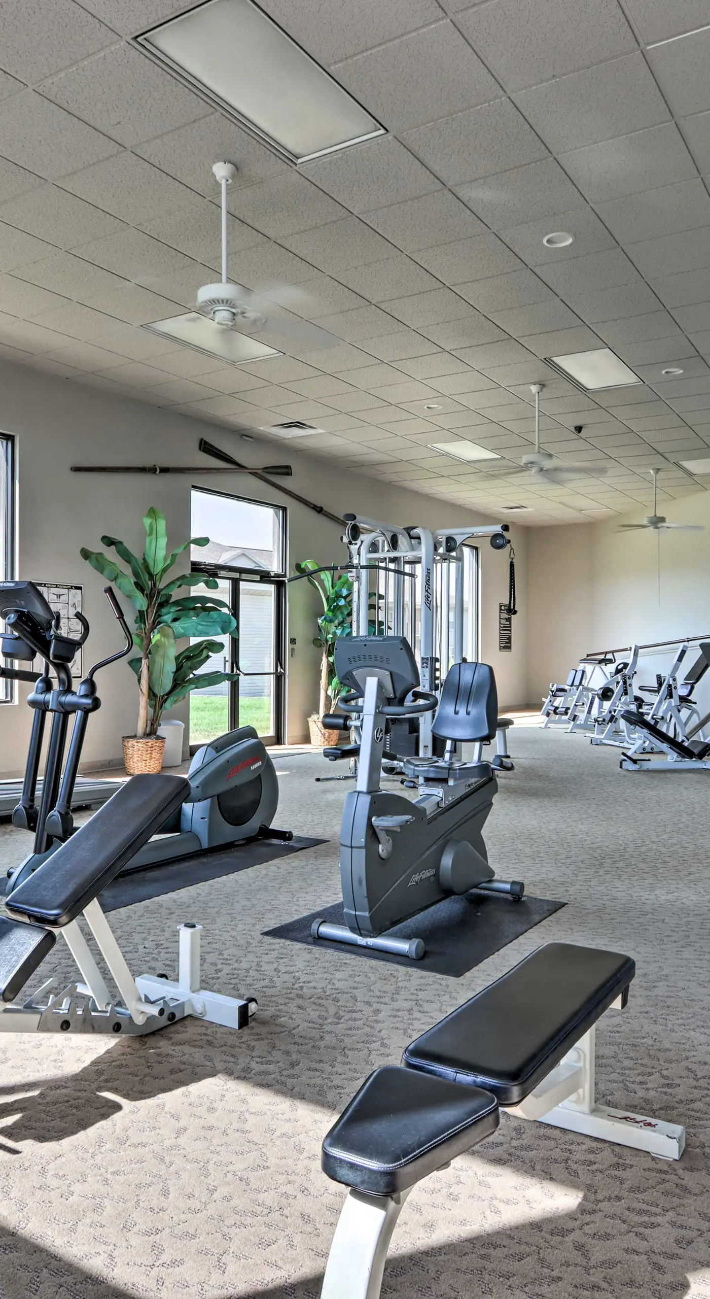Relax by Pools: Top-Floor Lands End Corner Unit