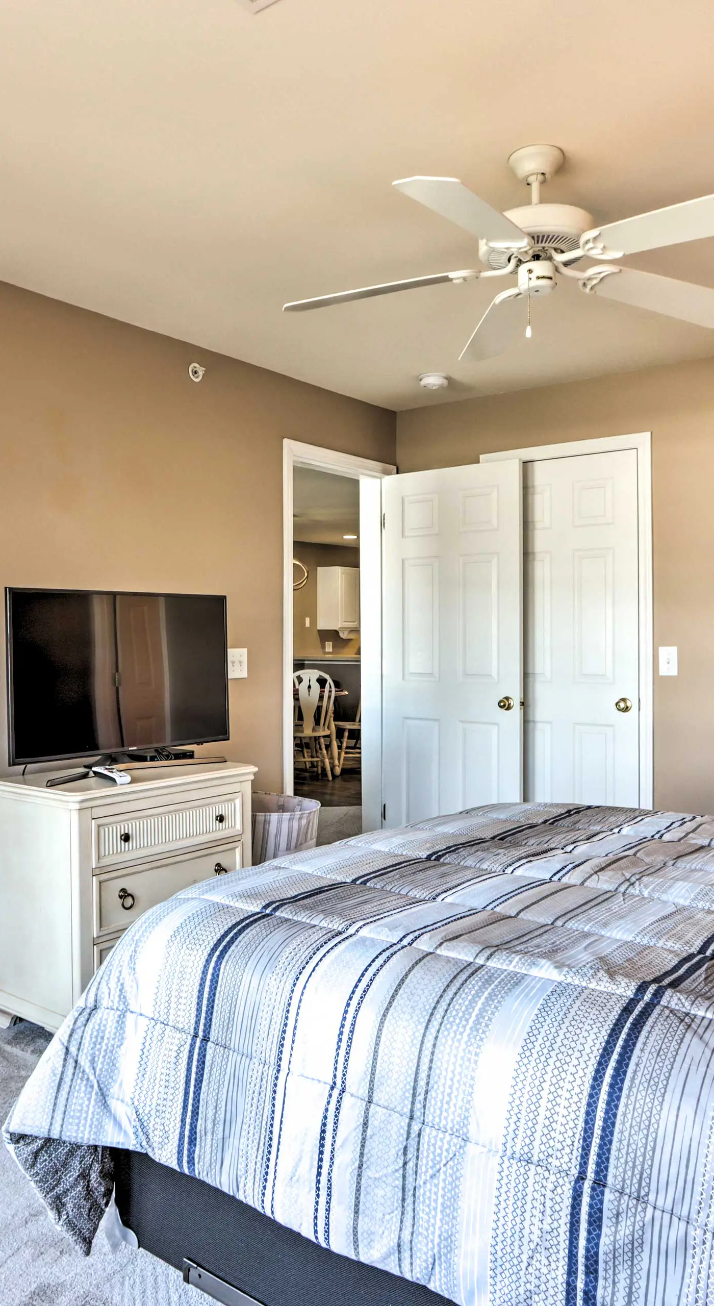 Boat, Fish & Swim On-Site: Lake of The Ozarks Unit