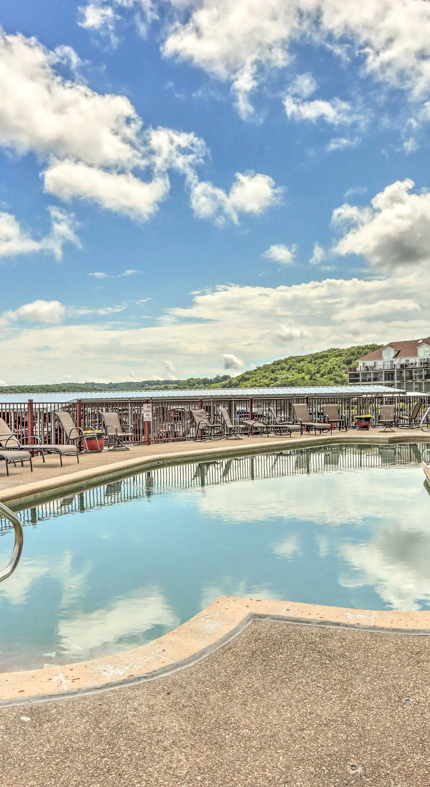 Boat, Fish & Swim On-Site: Lake of The Ozarks Unit