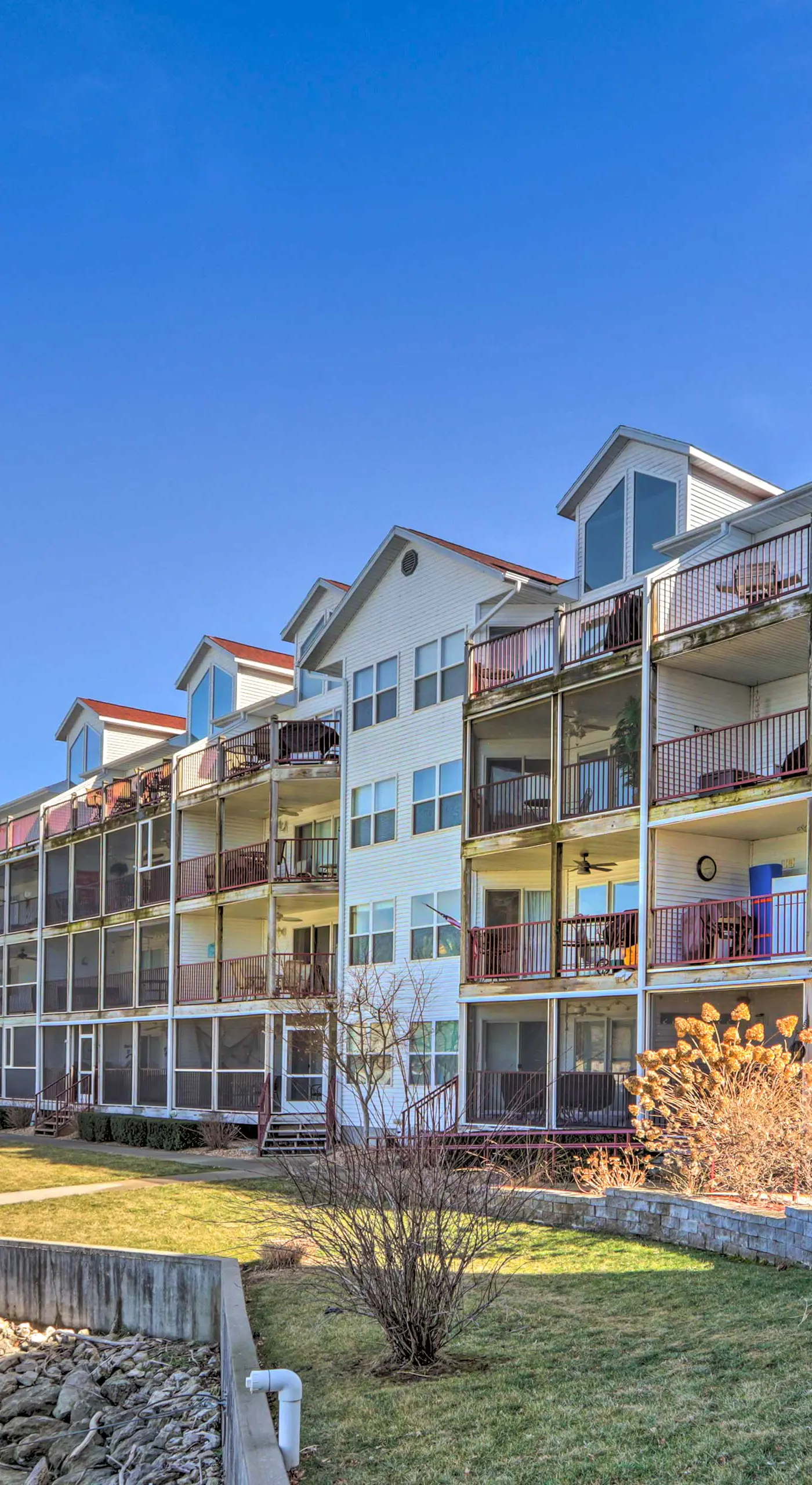 Boat, Fish & Swim On-Site: Lake of The Ozarks Unit