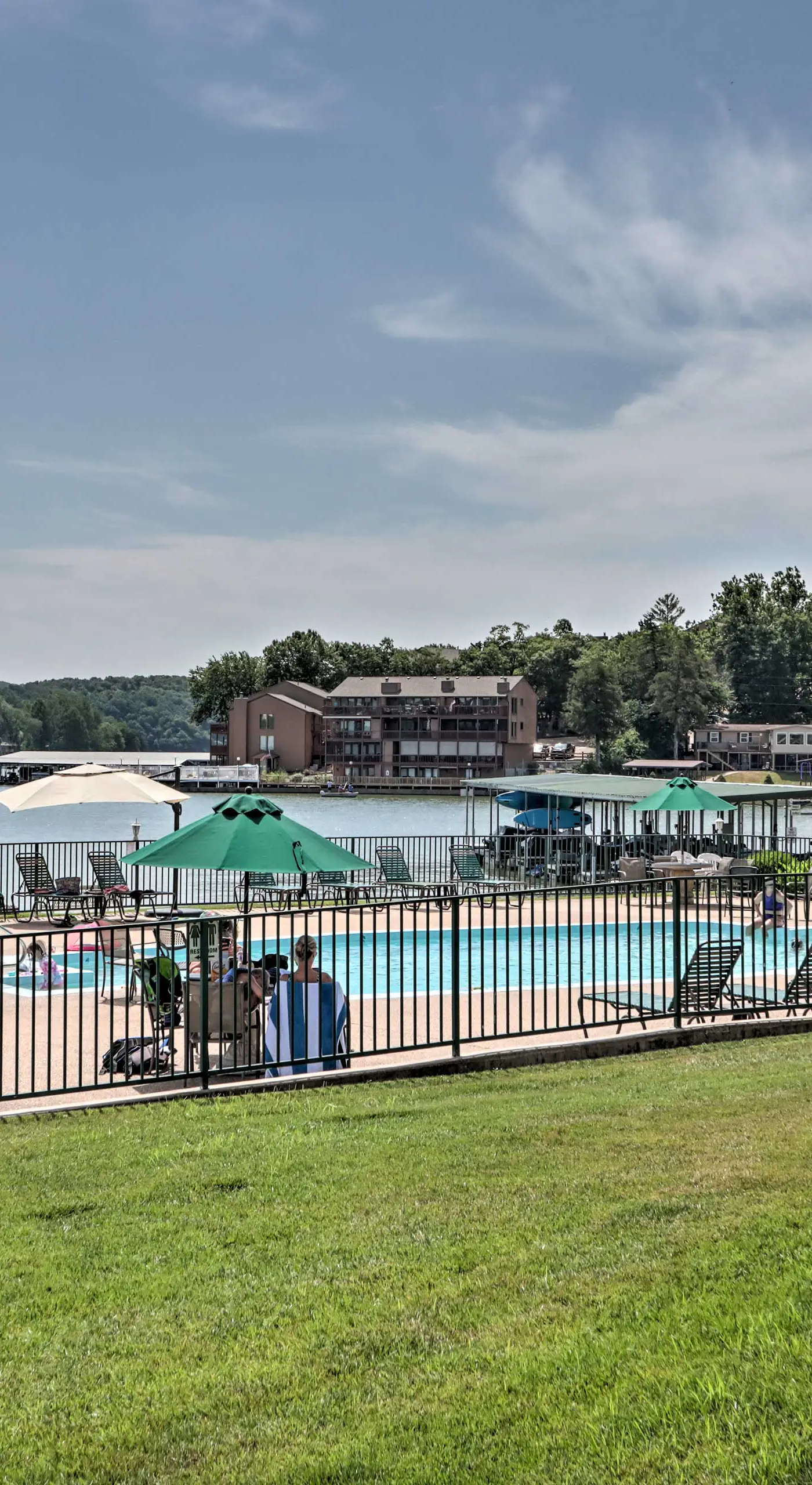 Boat Ramp, Dock & Slip: Step-Free Camdenton Condo!