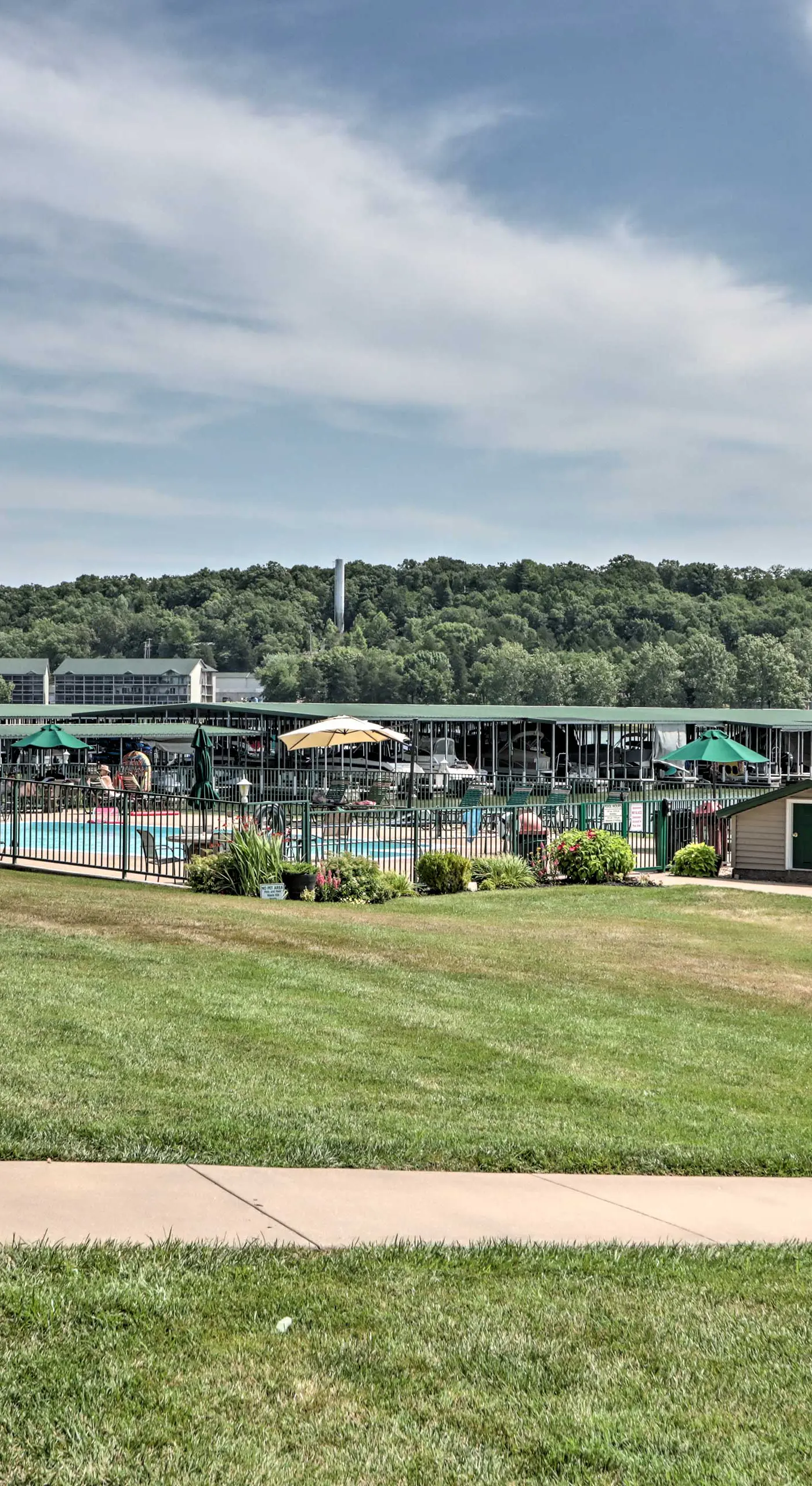 Boat Ramp, Dock & Slip: Step-Free Camdenton Condo!