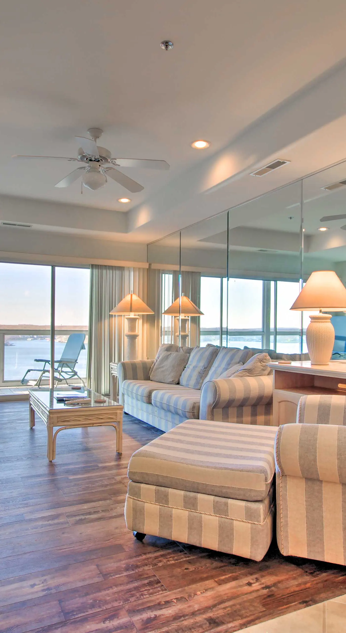 Channel-View Lake Ozark Condo for Shootout Weekend
