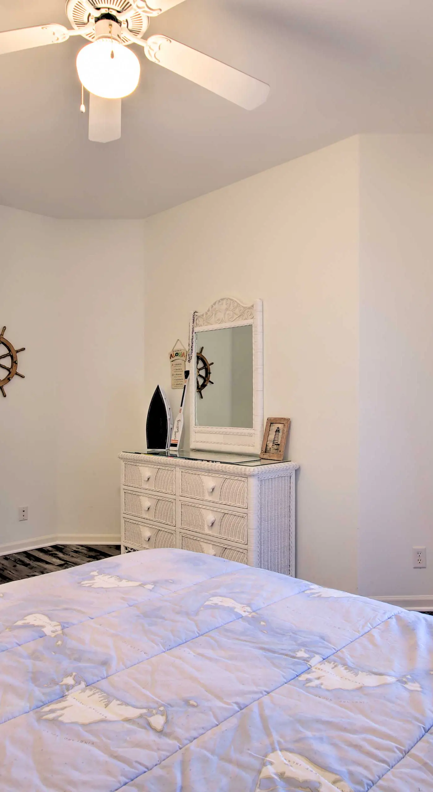 Channel-View Lake Ozark Condo for Shootout Weekend
