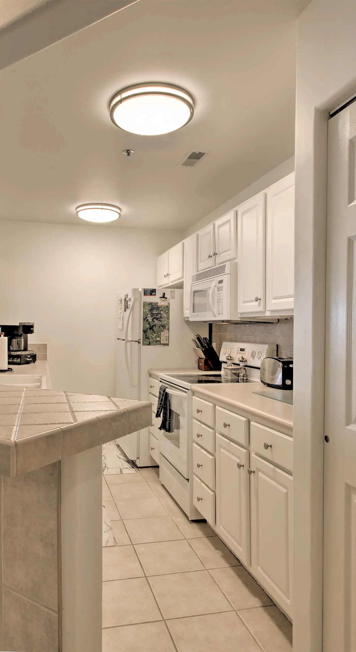 Channel-View Lake Ozark Condo for Shootout Weekend