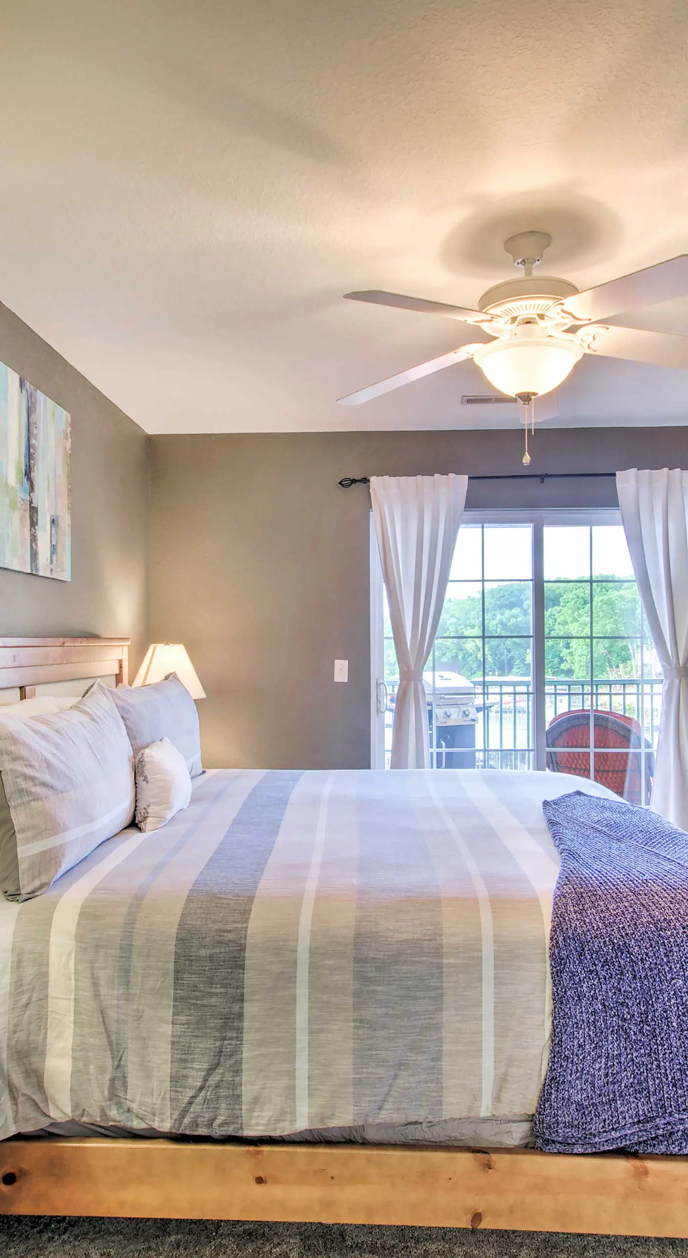 Furnished Balcony, Pool! Waterfront Lake Ozark Gem