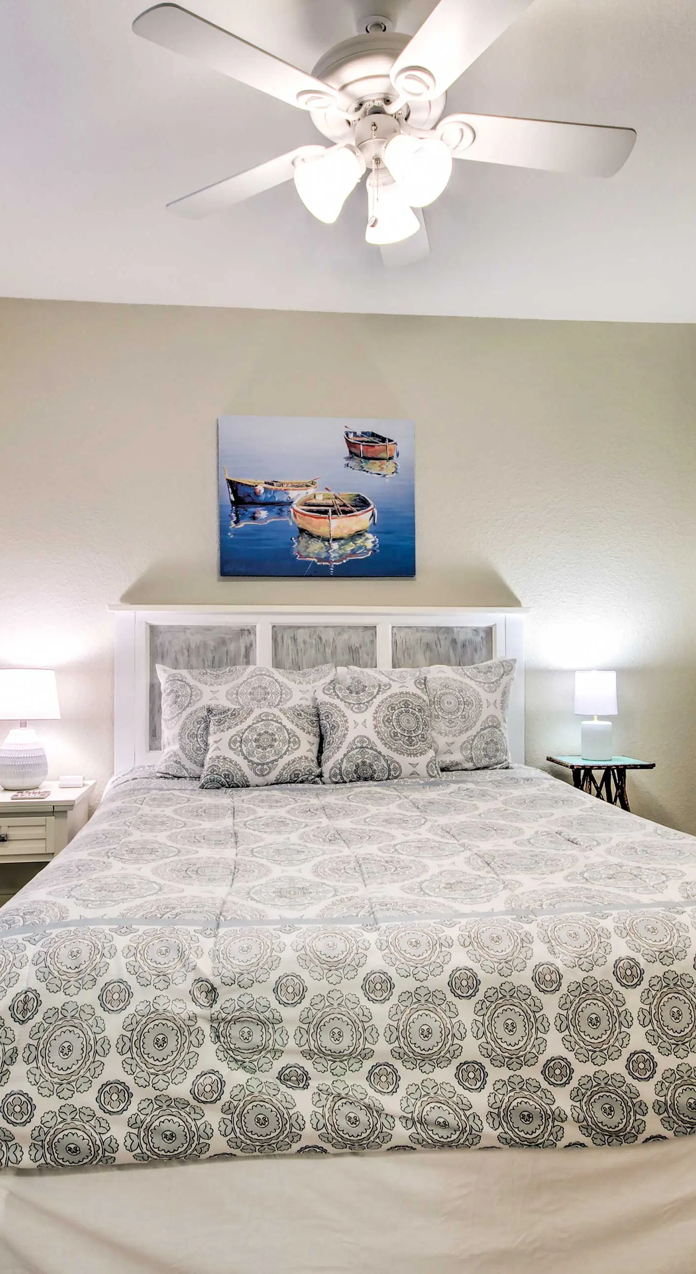 Furnished Balcony, Pool! Waterfront Lake Ozark Gem