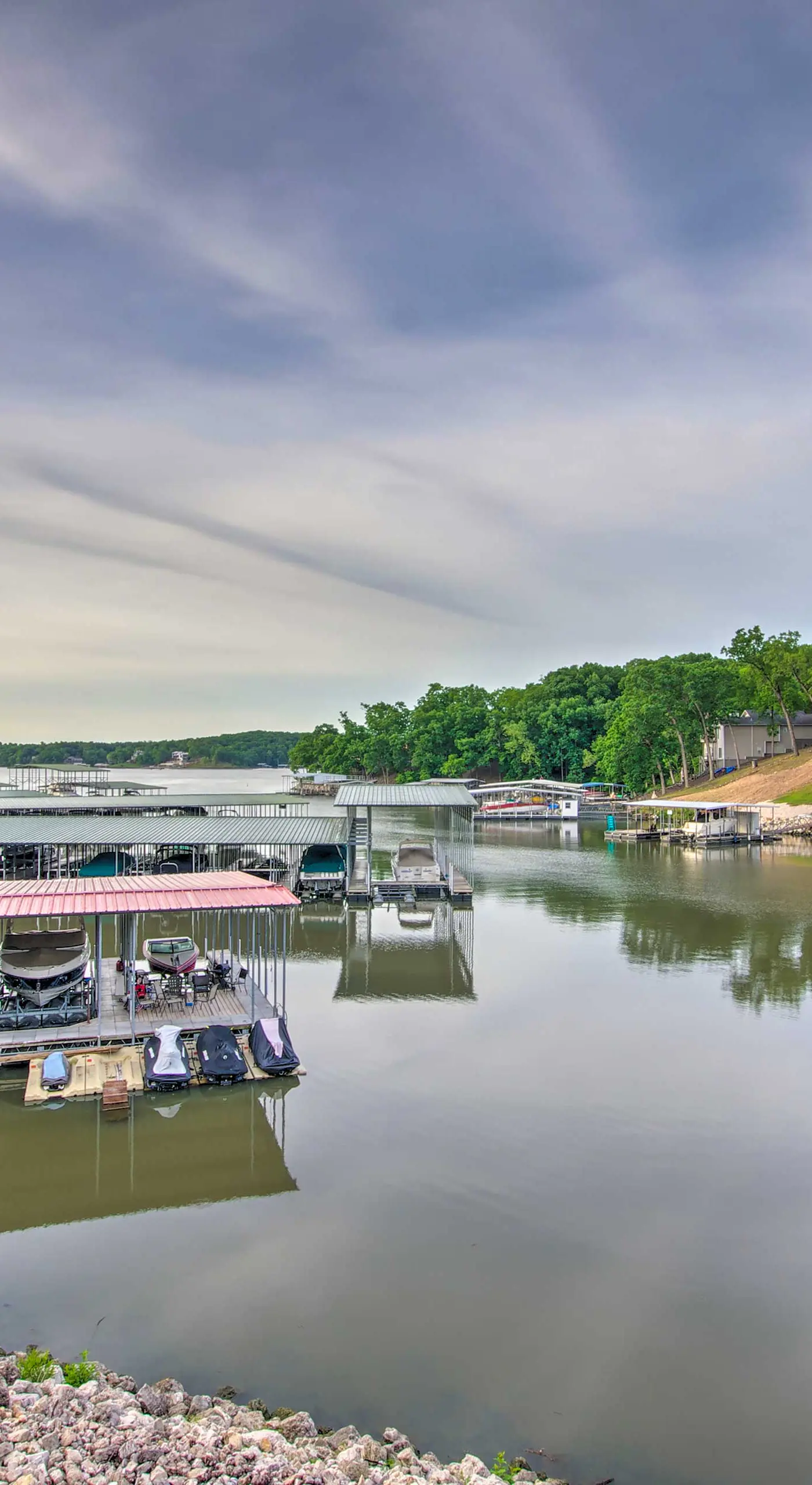 Furnished Balcony, Pool! Waterfront Lake Ozark Gem