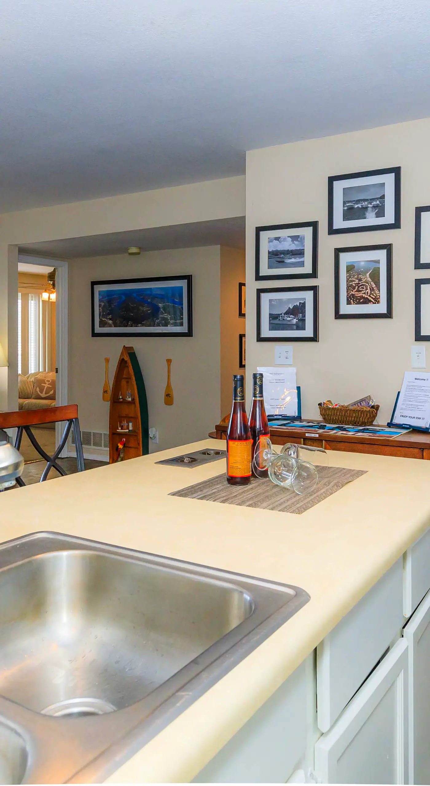 Pool Days & Water Fun Await: Lake Ozark Escape!