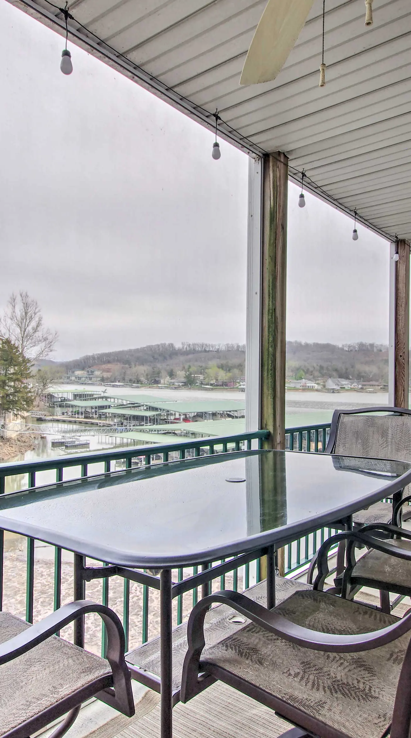 Lake-View Patio, Pool Table! Camdenton Family Unit