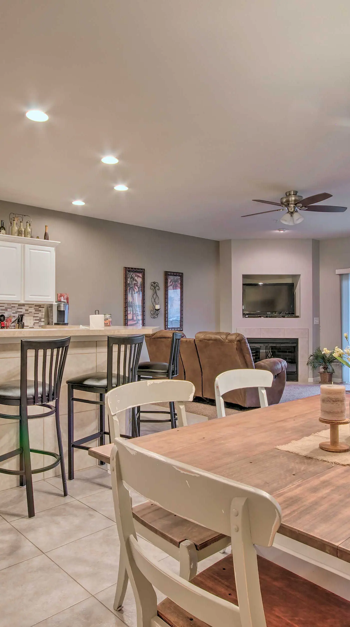 Lake-View Patio, Pool Table! Camdenton Family Unit