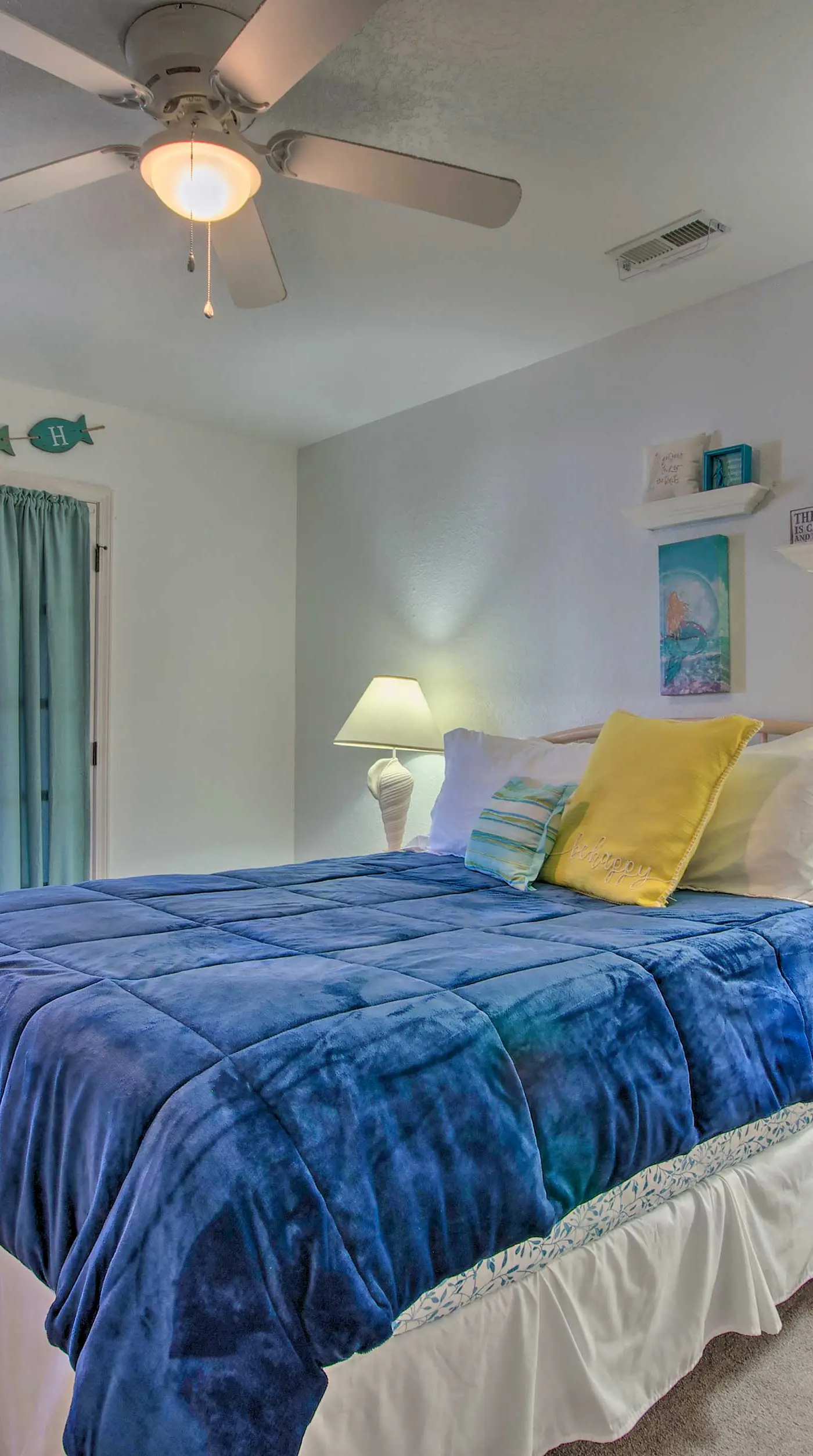 Lake-View Patio, Pool Access! Regatta Bay Condo