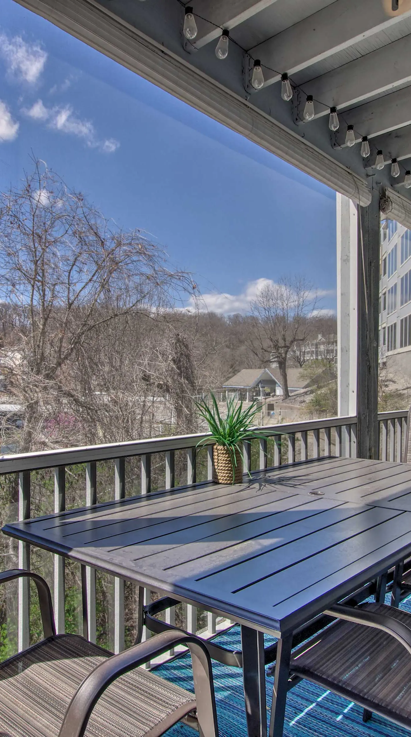 Lake-View Patio, Pool Access! Regatta Bay Condo