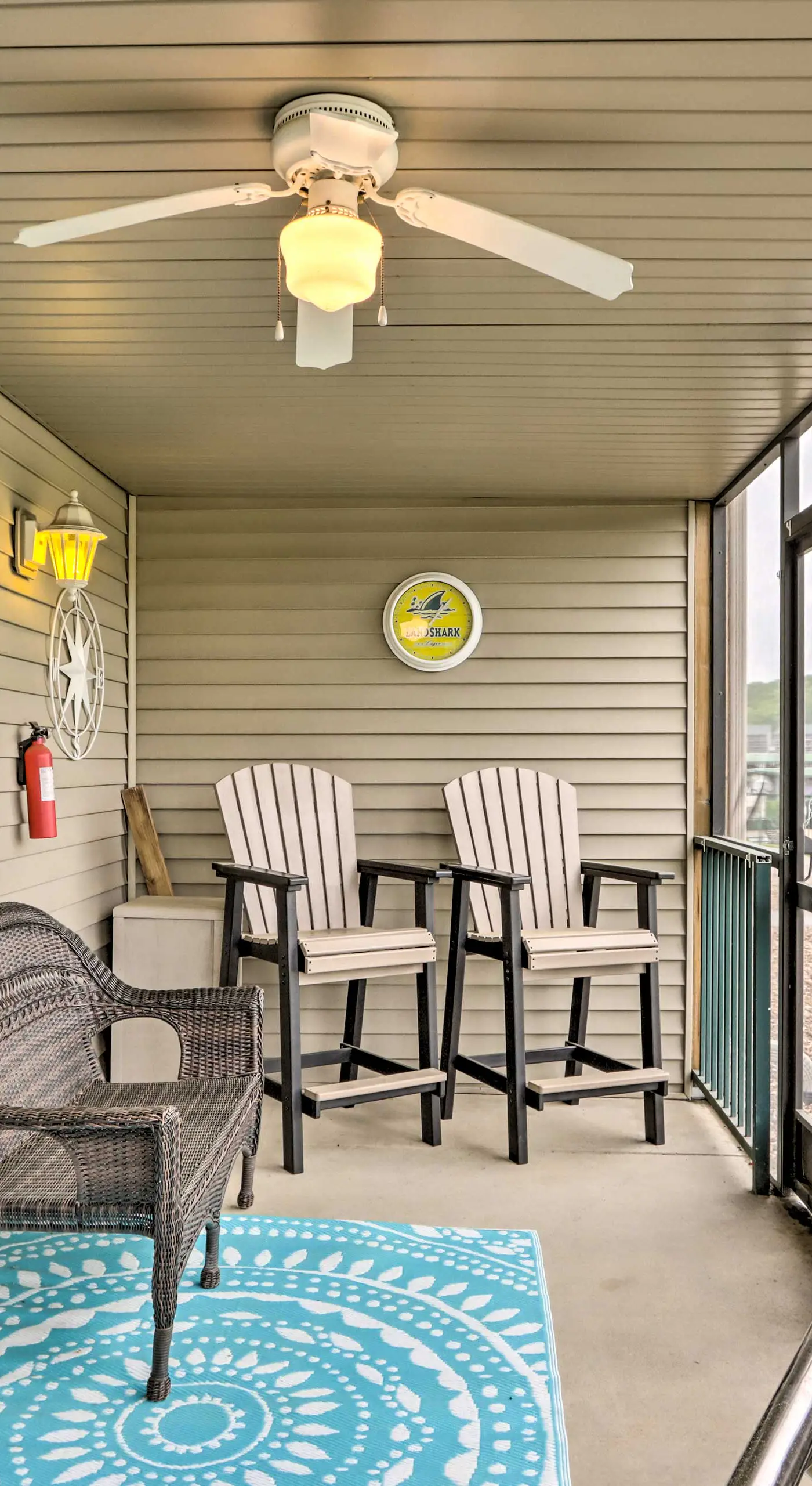 Poolside Fun! Lake-View Camdenton Condo